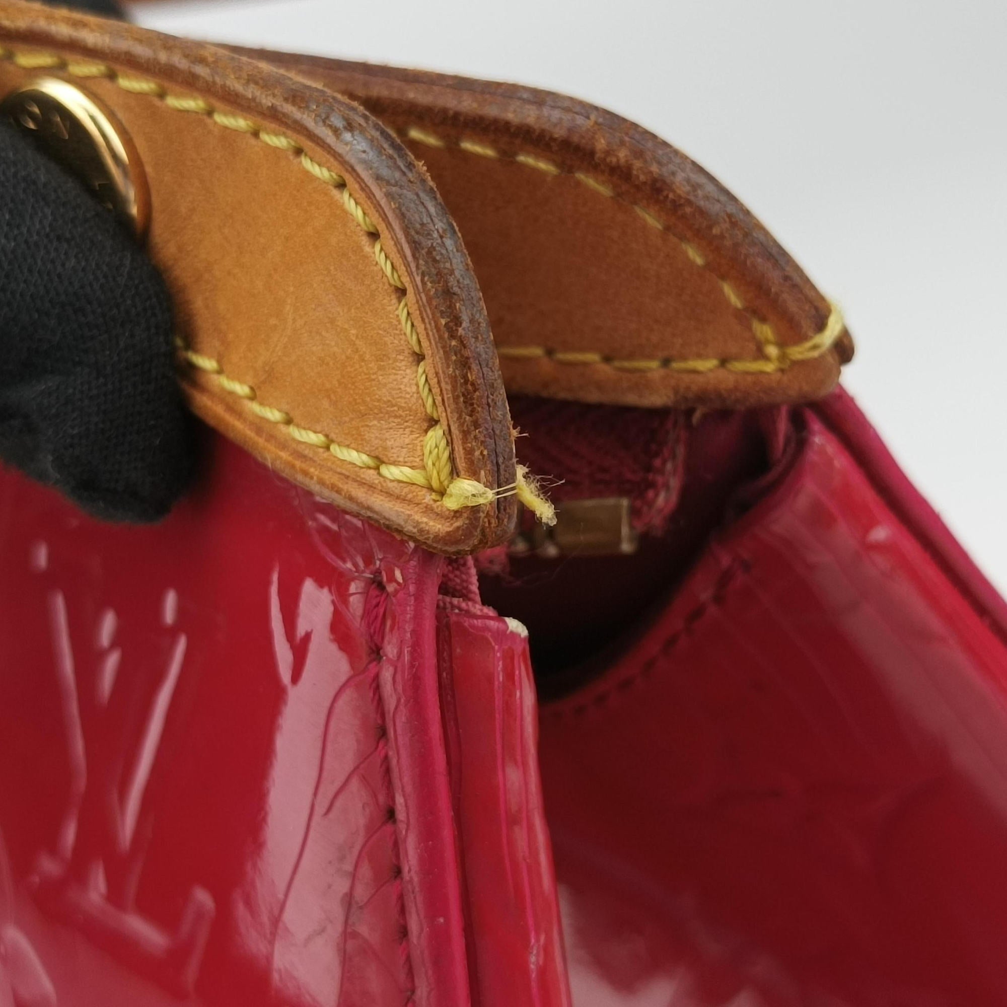 Pre-owned Louis Vuitton Brea MM ROSE INDIEN Vernis M91798 shoulderbag | stylenewstar