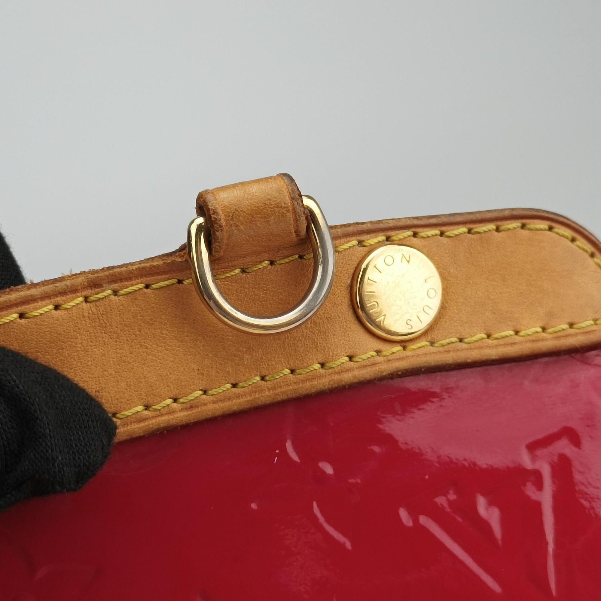 Pre-owned Louis Vuitton Brea MM ROSE INDIEN Vernis M91798 shoulderbag | stylenewstar