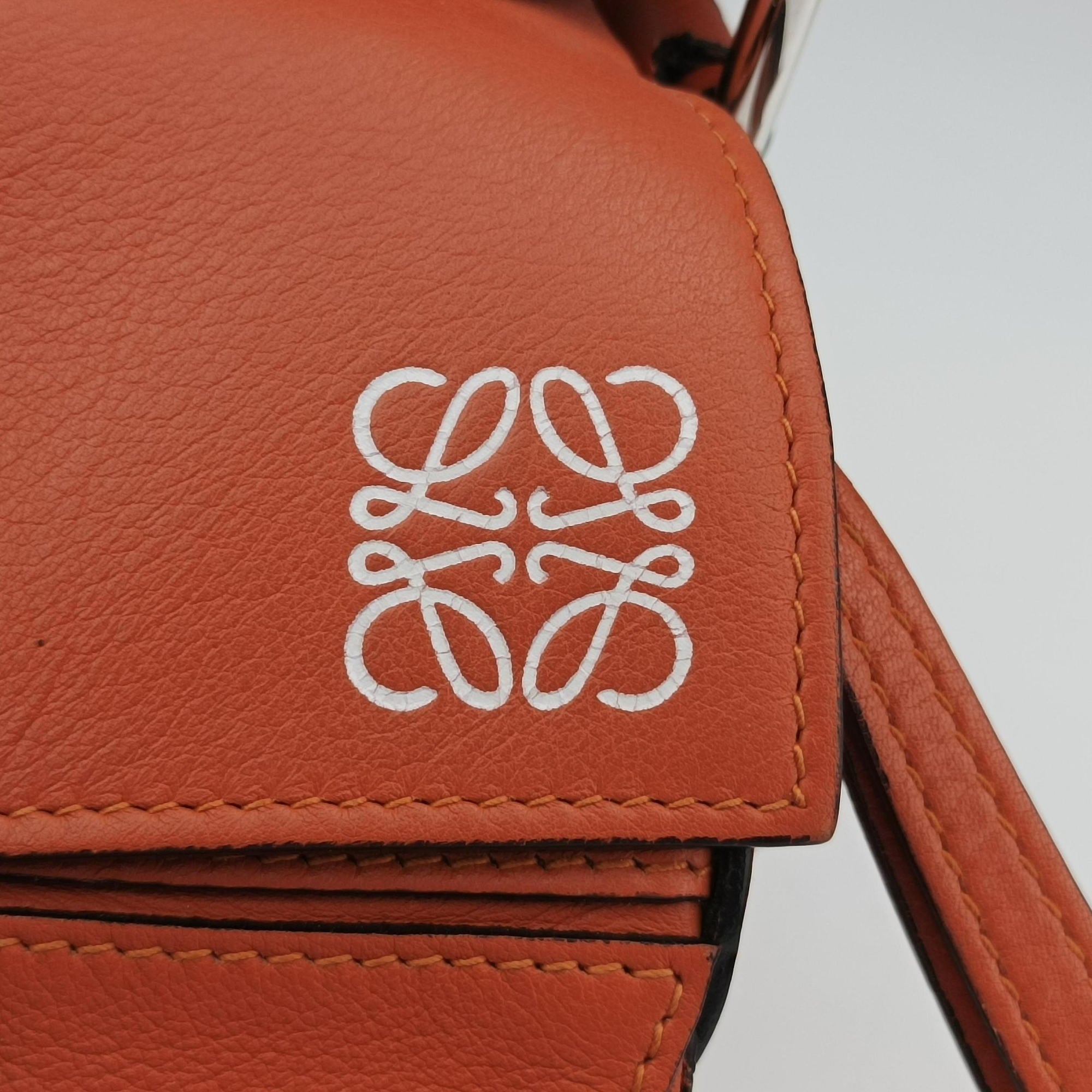 Pre-owned Loewe Puzzle Bag Medium Orange Leather  shoulderbag | stylenewstar