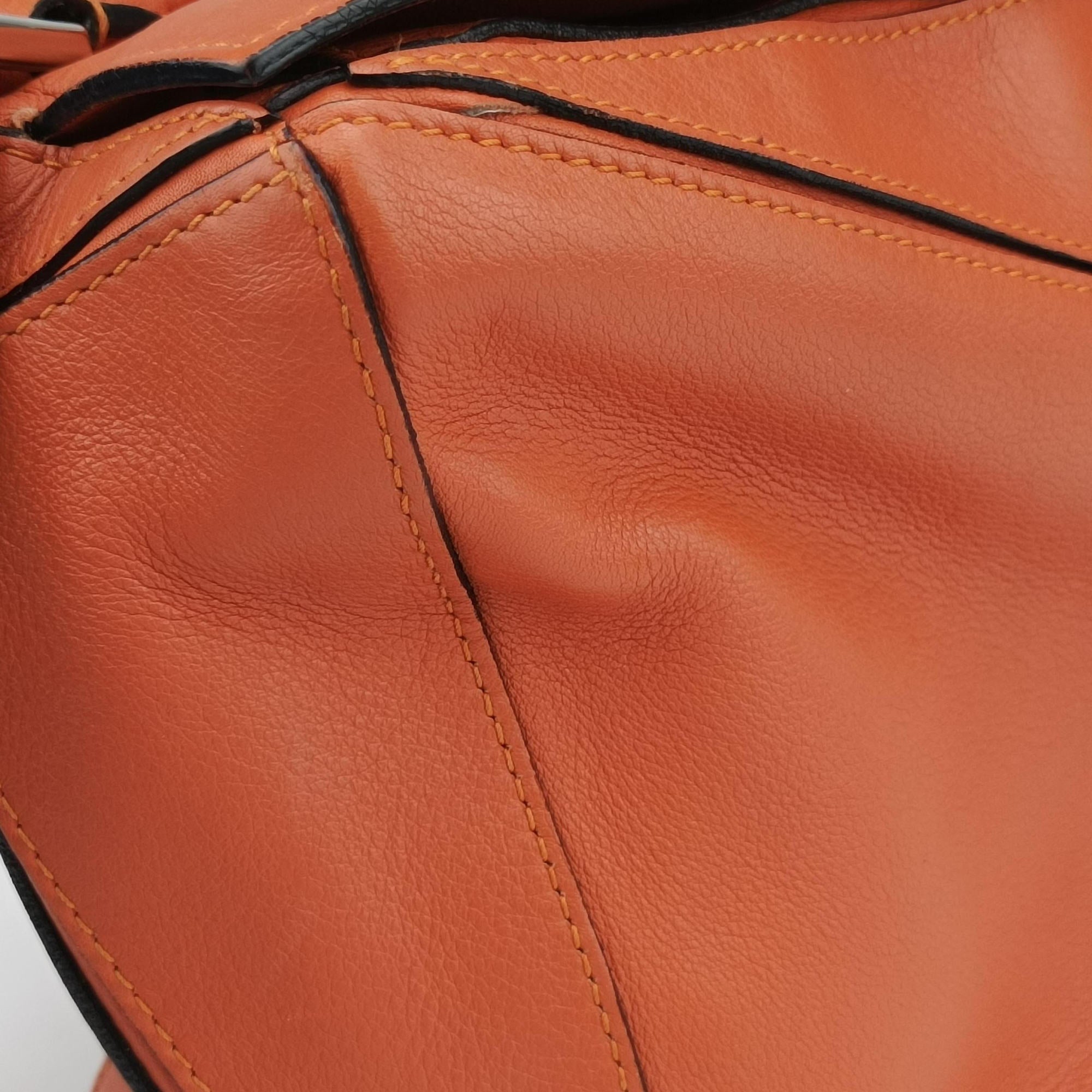 Pre-owned Loewe Puzzle Bag Medium Orange Leather  shoulderbag | stylenewstar