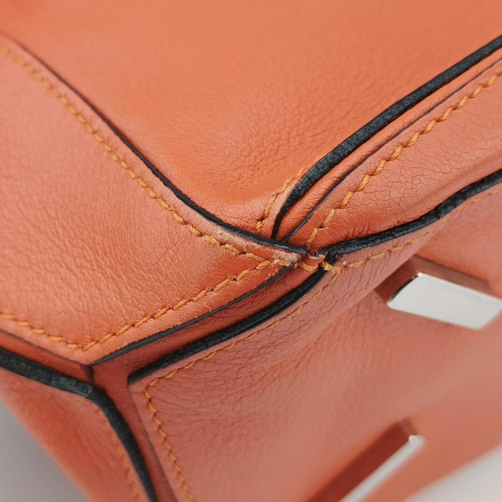 Pre-owned Loewe Puzzle Bag Medium Orange Leather  shoulderbag | stylenewstar