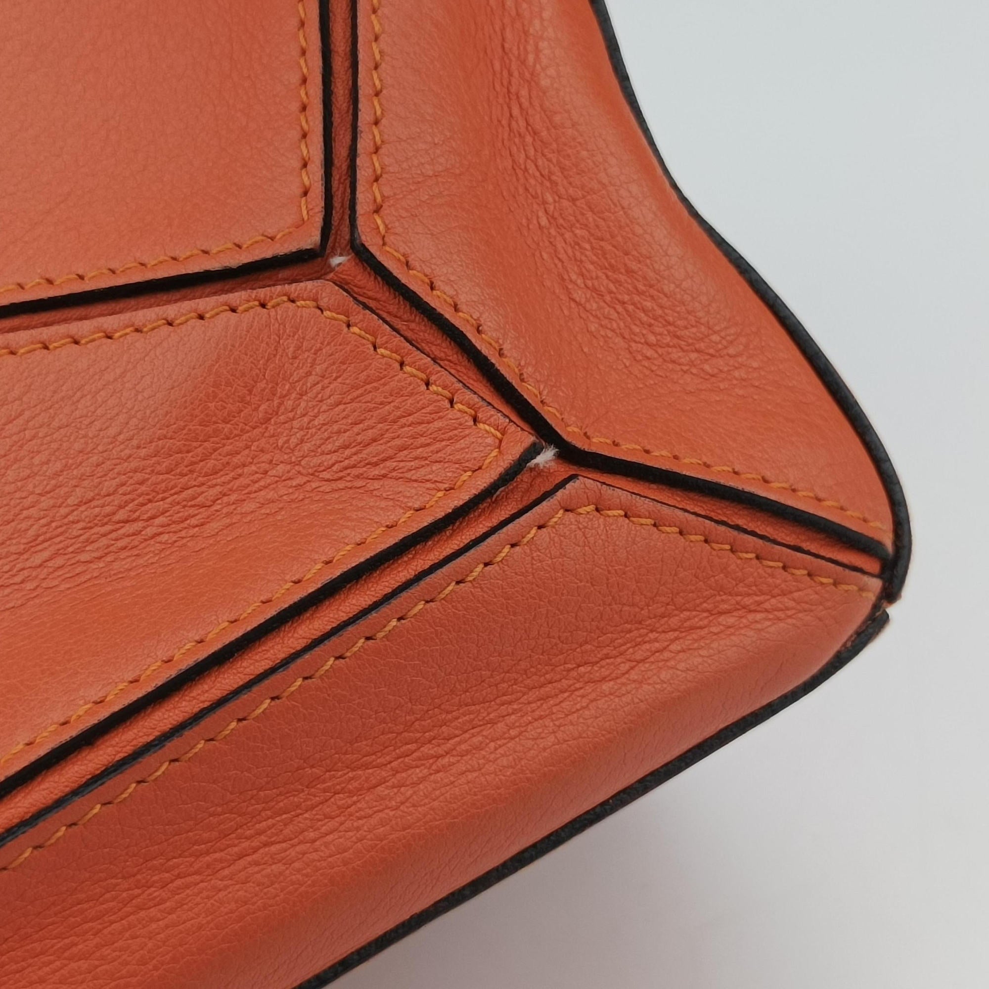 Pre-owned Loewe Puzzle Bag Medium Orange Leather  shoulderbag | stylenewstar