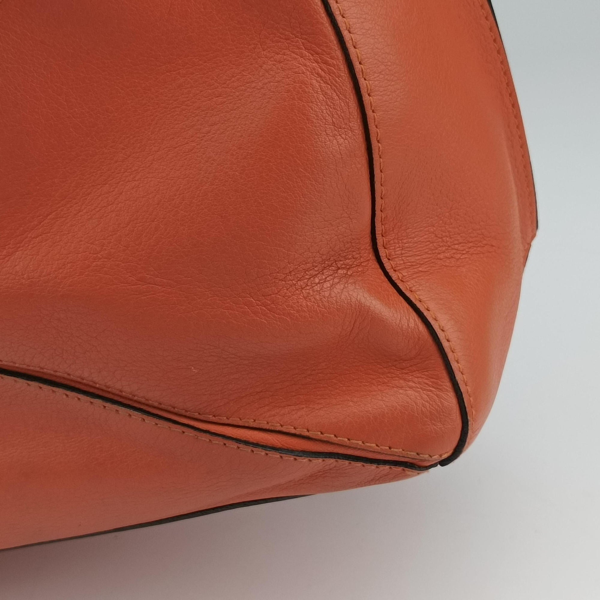 Pre-owned Loewe Puzzle Bag Medium Orange Leather  shoulderbag | stylenewstar