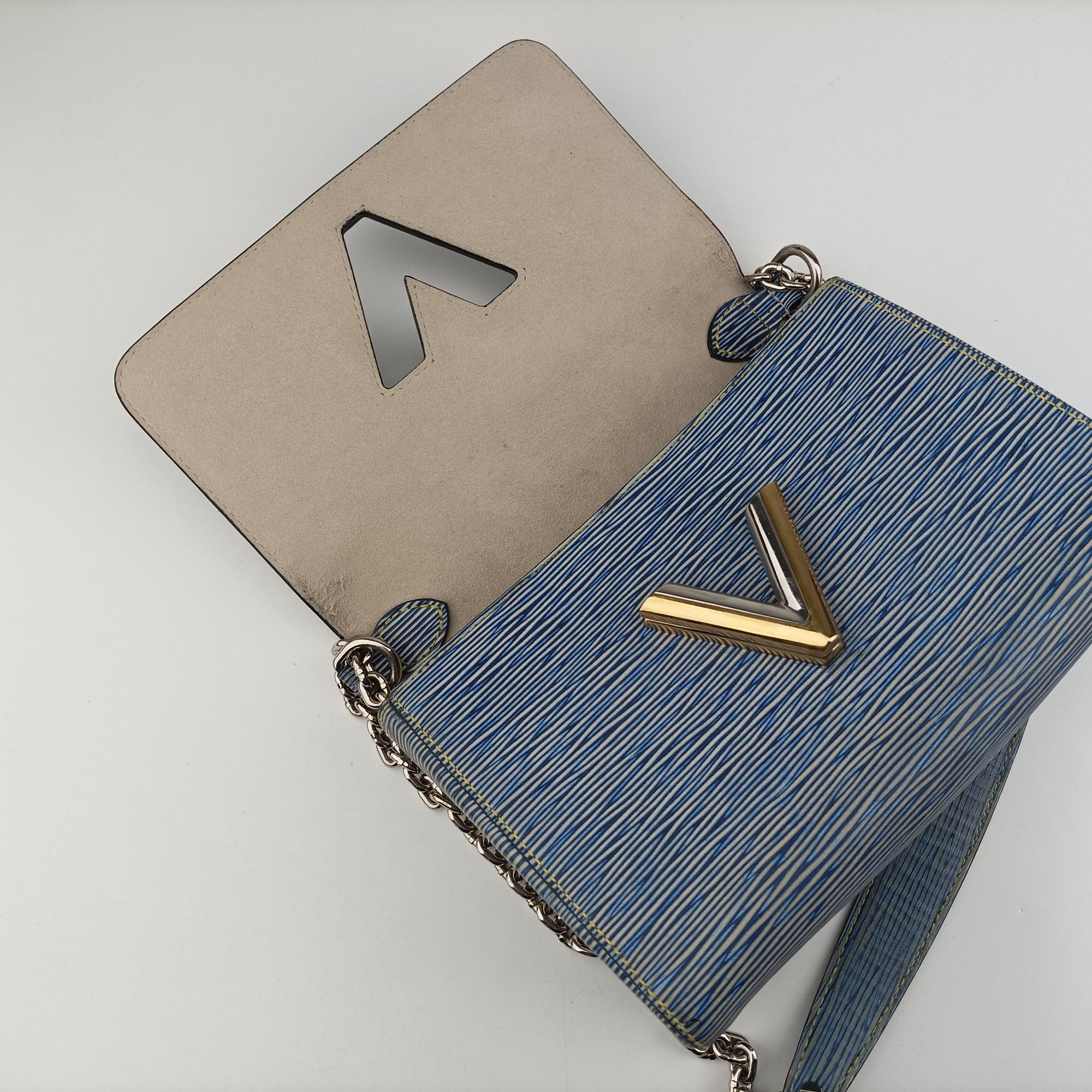 Vintage Louis Vuitton Portefeuille Twist Denim blue Epi M61036 shoulderbag | stylenewstar