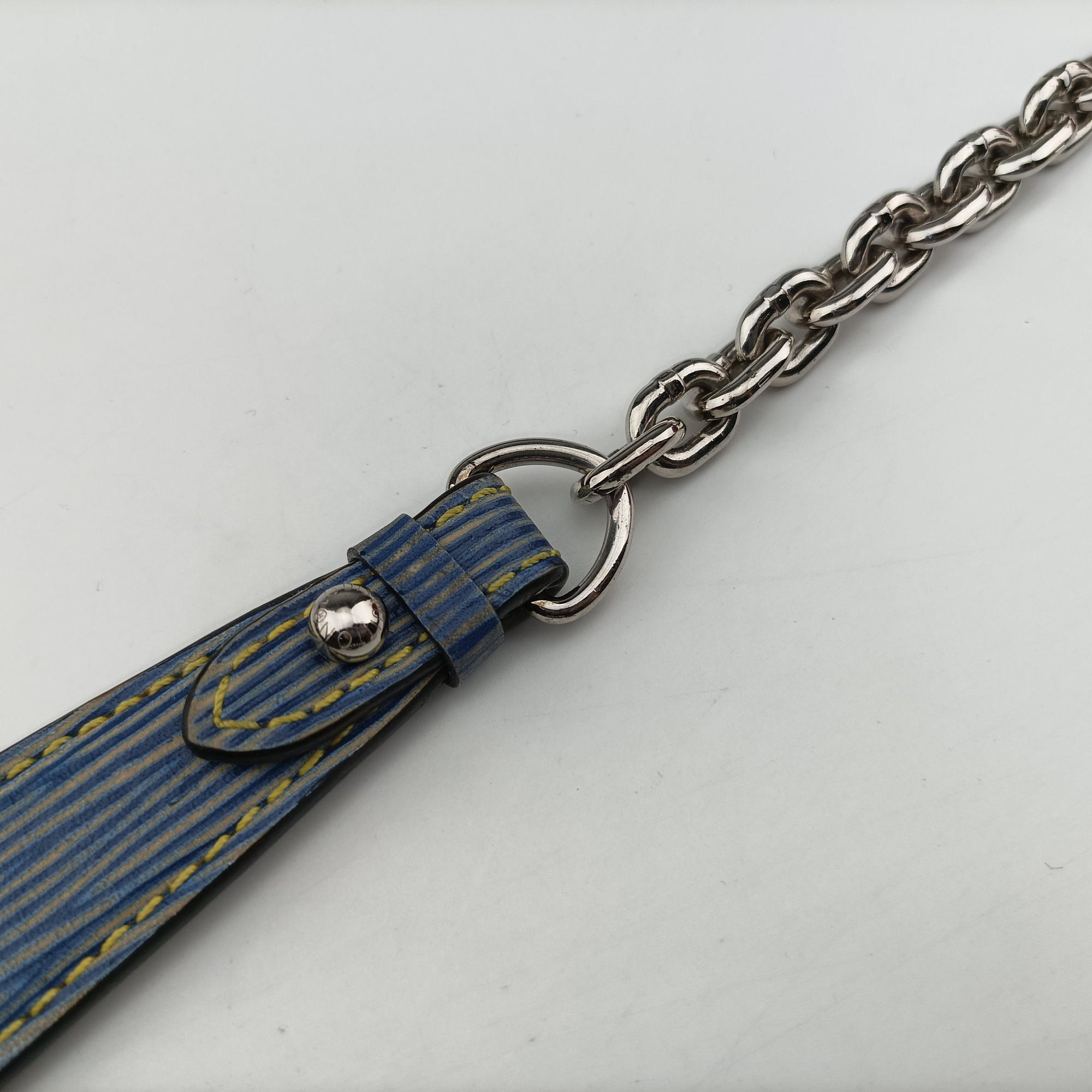 Vintage Louis Vuitton Portefeuille Twist Denim blue Epi M61036 shoulderbag | stylenewstar
