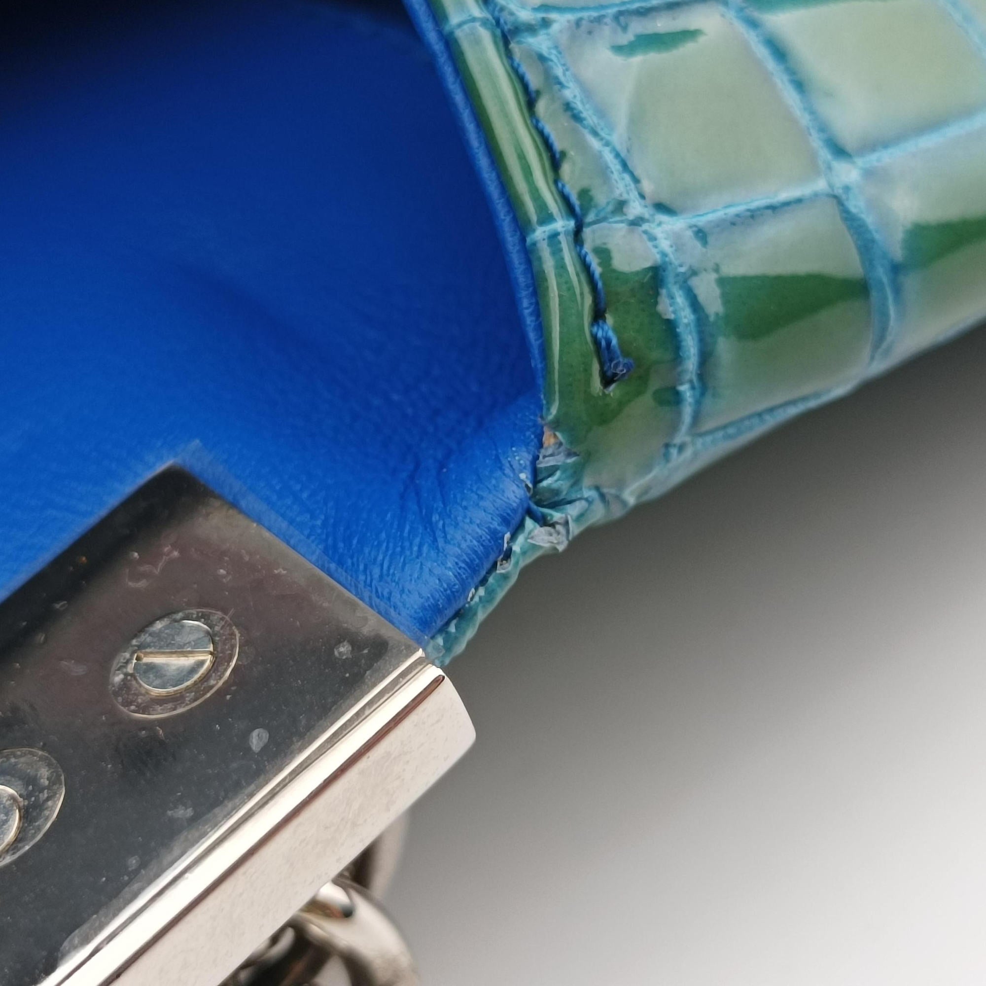 Pre-owned VERSACE La Medusa Blue Croc-Effect Embossed Calf Leather  shoulderbag | stylenewstar
