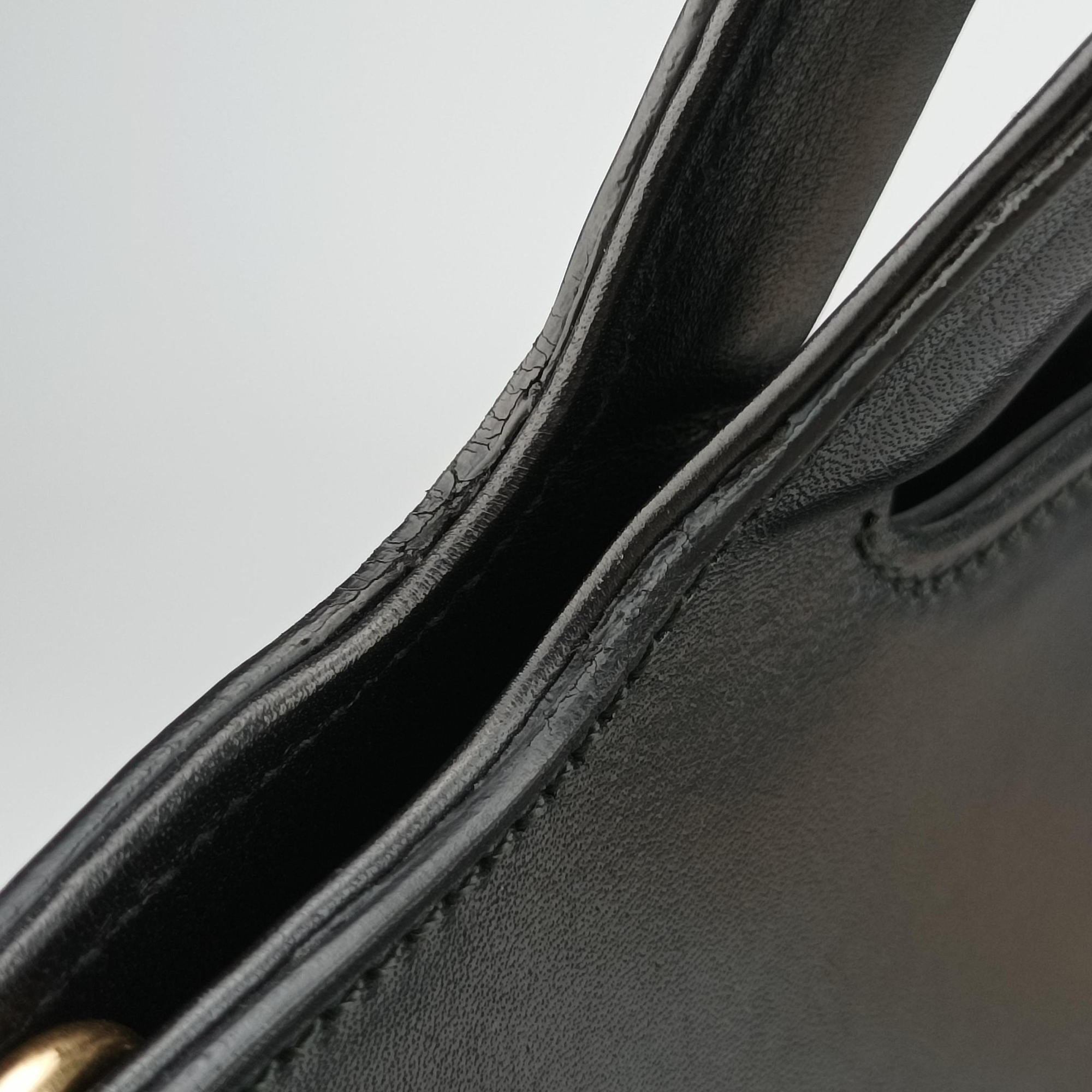 Pre-owned Ferragamo Wanda Black Leather  shoulderbag | stylenewstar