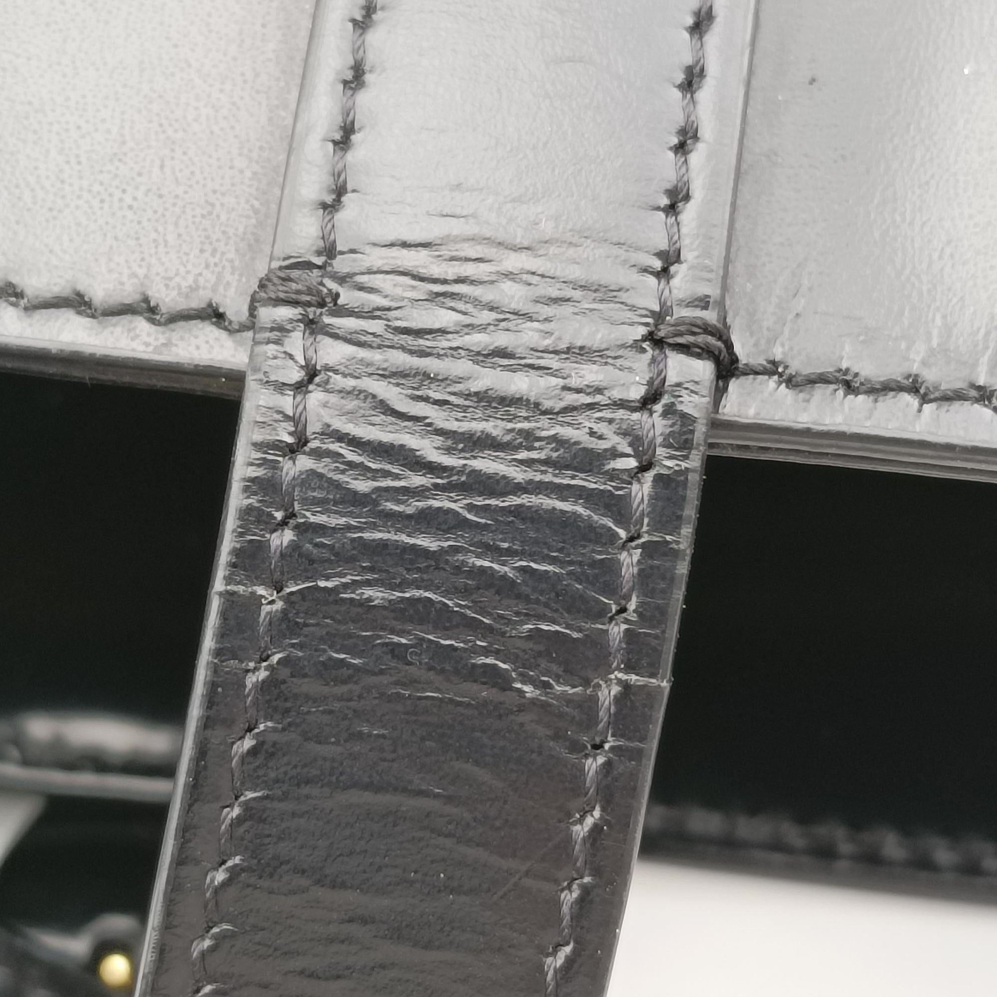 Pre-owned Celine Small Bucket Cuir Triomphe Black Smooth Calfskin 110423 shoulderbag | stylenewstar