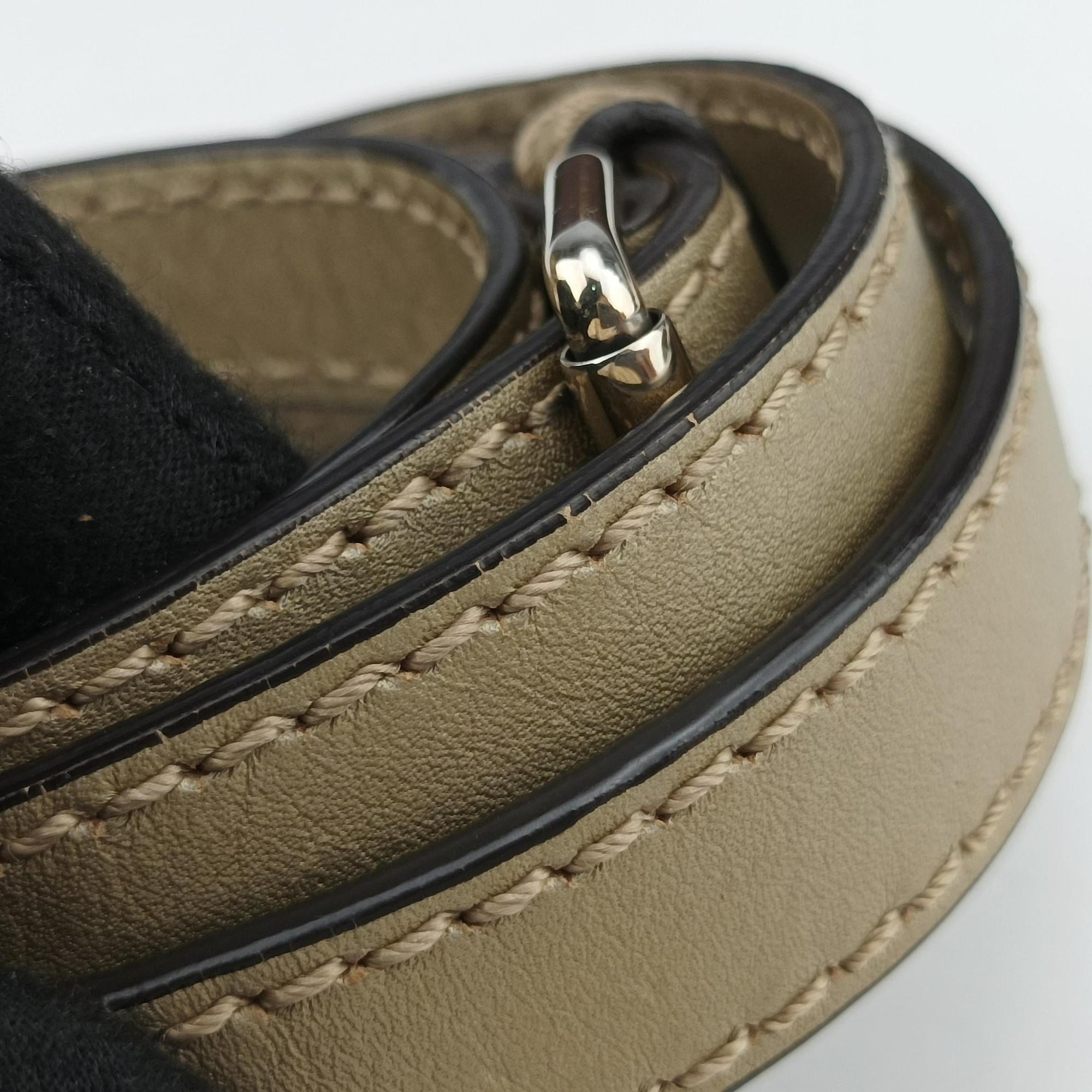 Secondhand Gucci Sukey Golden Leather 247902 shoulderbag | stylenewstar