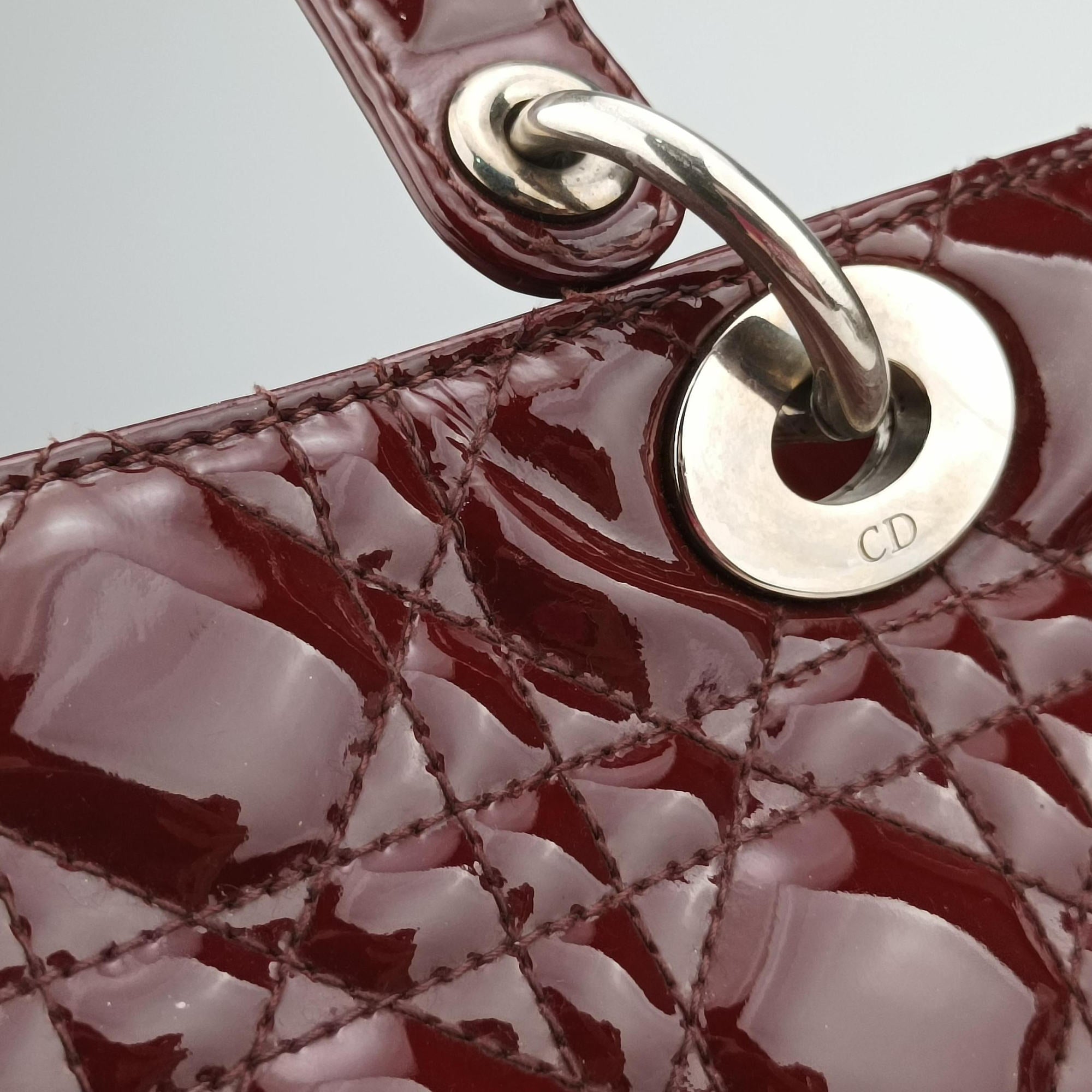 Secondhand Christian Dior Lady Dior Burgundy patent  shoulderbag | stylenewstar