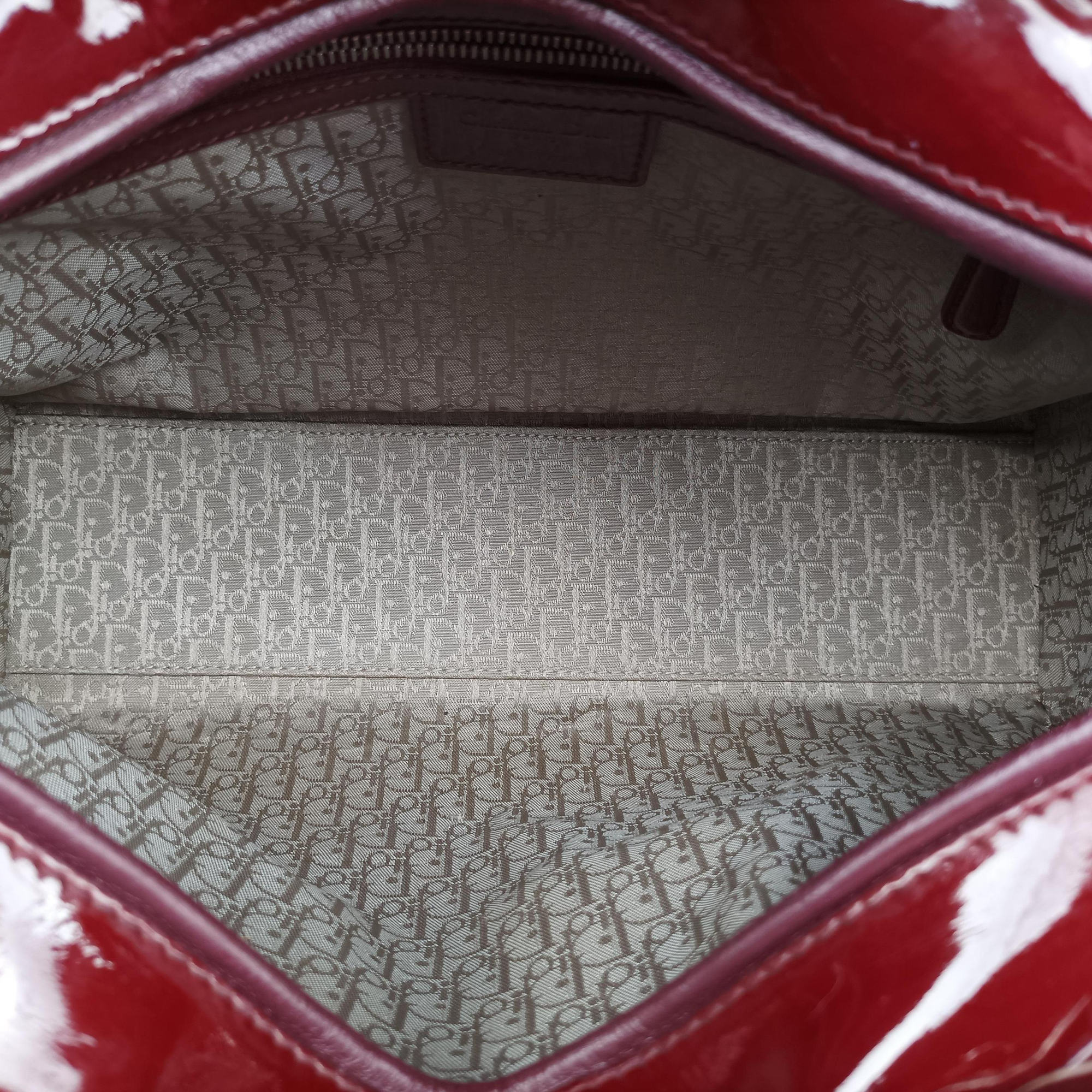 Secondhand Christian Dior Lady Dior Burgundy patent  shoulderbag | stylenewstar