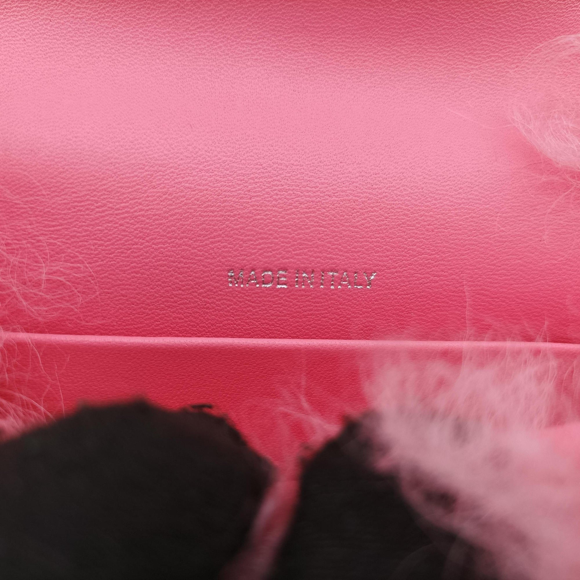 Vintage Chanel Shearling CC Hook Card Holder Pink wool AP2397 clutchbag | stylenewstar