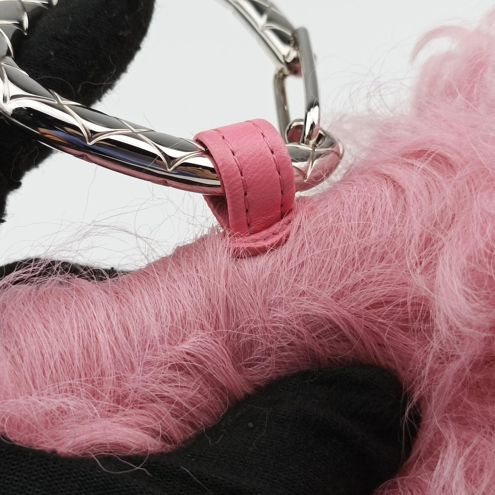 Vintage Chanel Shearling CC Hook Card Holder Pink wool AP2397 clutchbag | stylenewstar