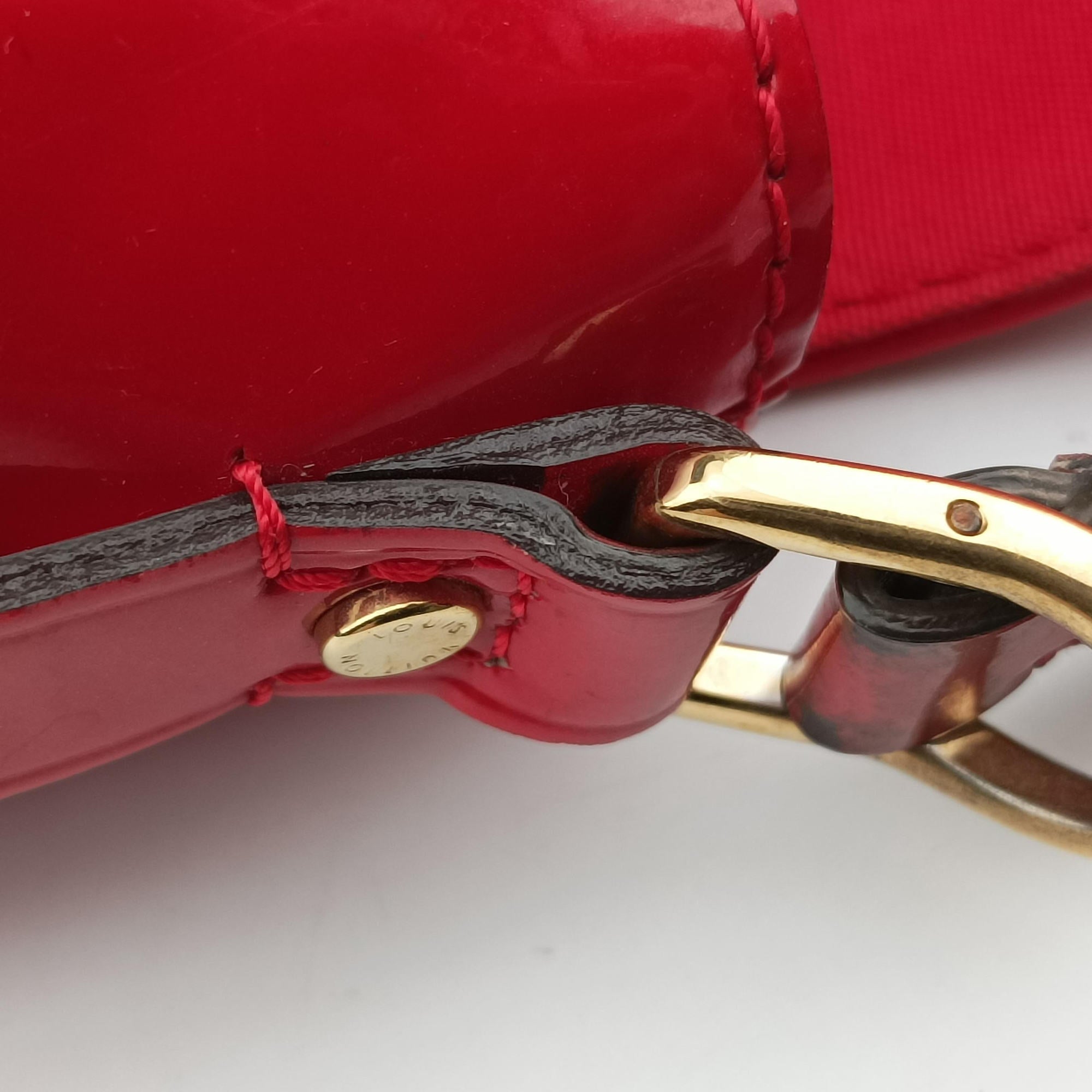 Pre-owned Louis Vuitton PASADENA CERISE Vernis M90944 shoulderbag | stylenewstar