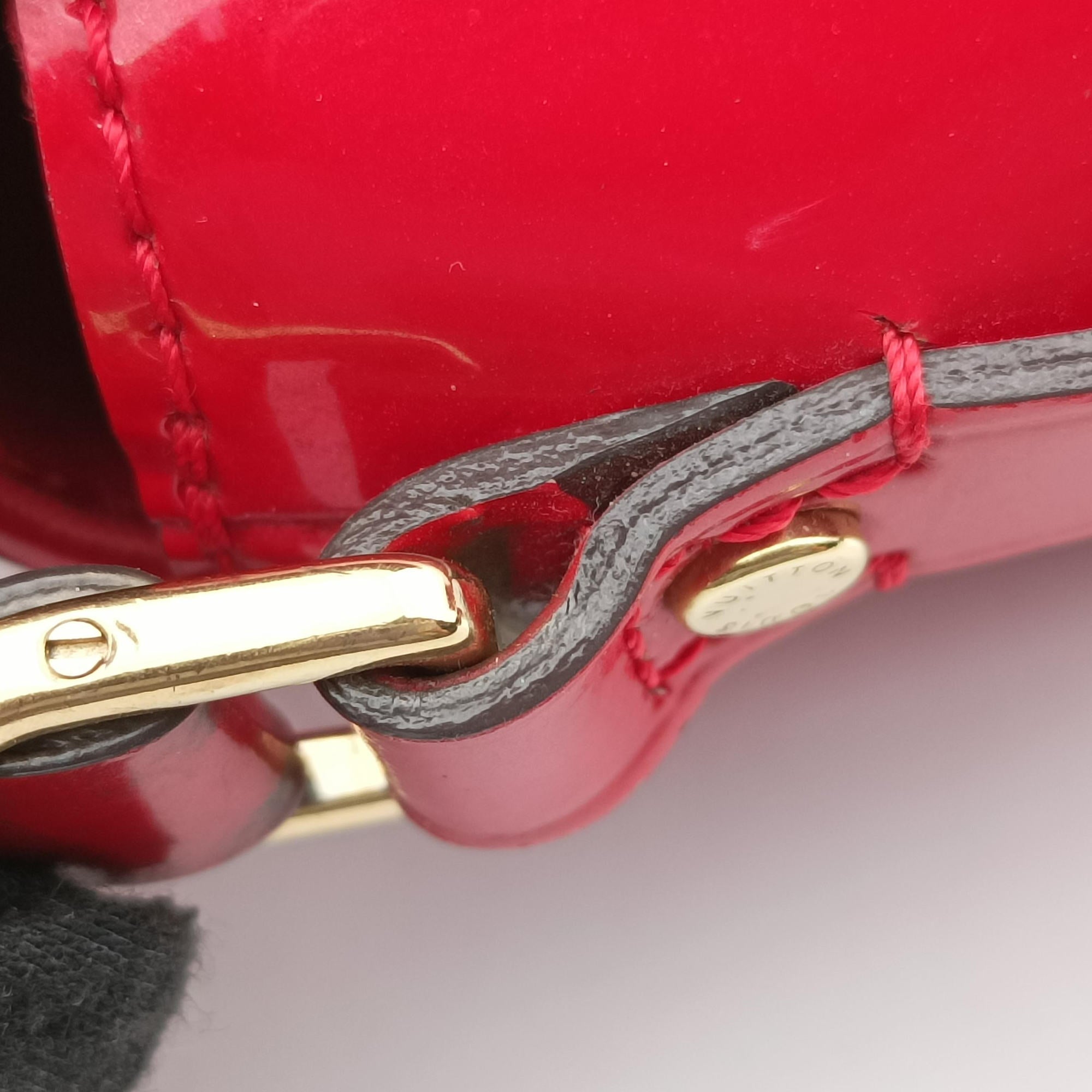 Pre-owned Louis Vuitton PASADENA CERISE Vernis M90944 shoulderbag | stylenewstar