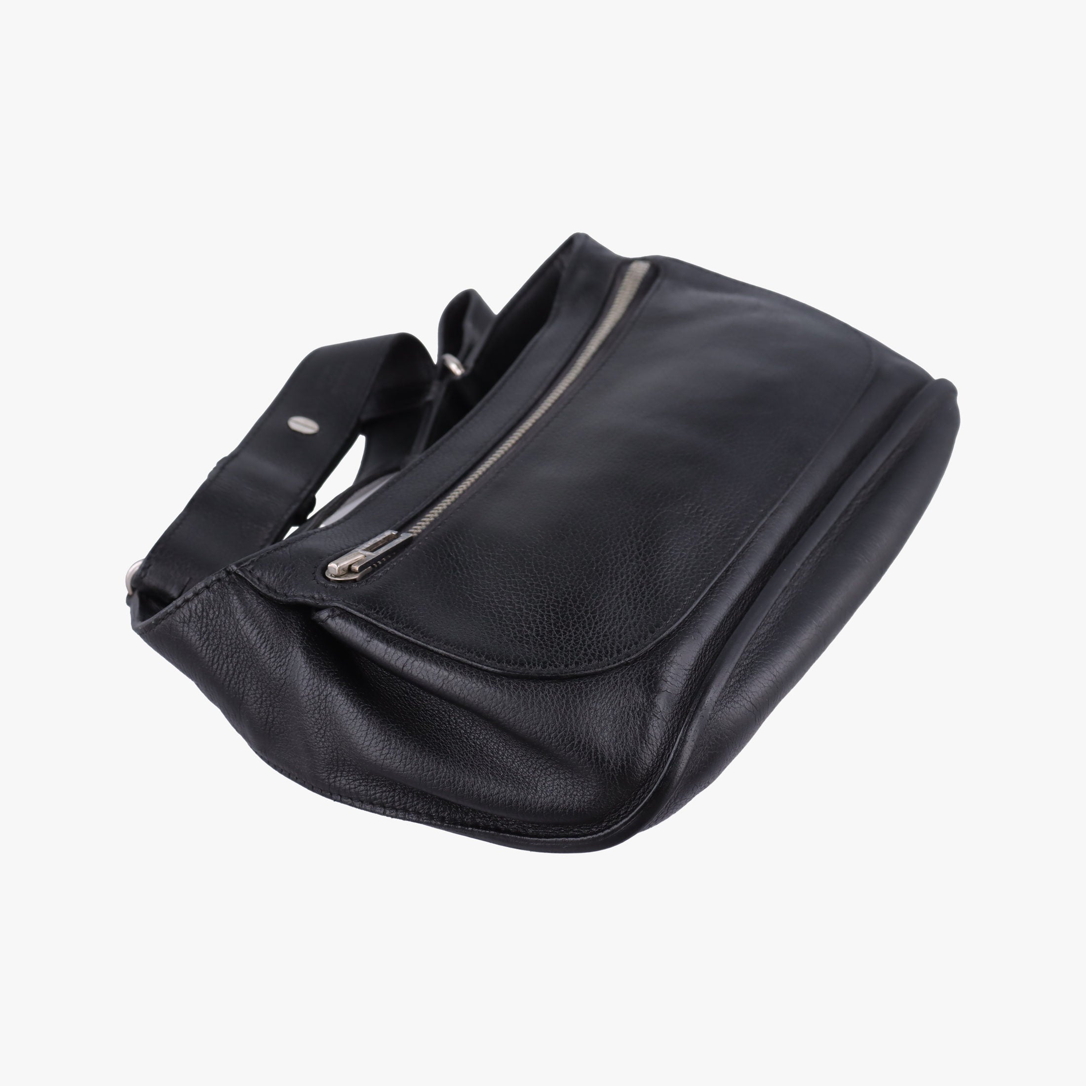 Pre-owned Hermes Chiquita 90 Black Evergrain Leather  bum bag/waist bag | stylenewstar