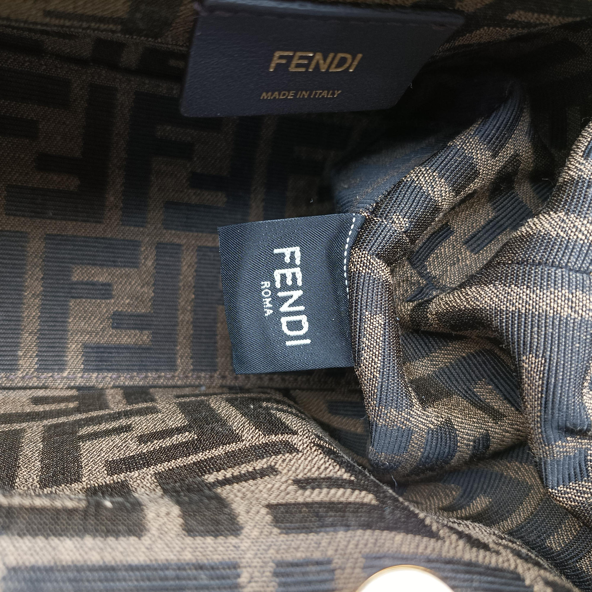 Pre-owned Fendi First Grey fur 8BP129 shoulderbag | stylenewstar