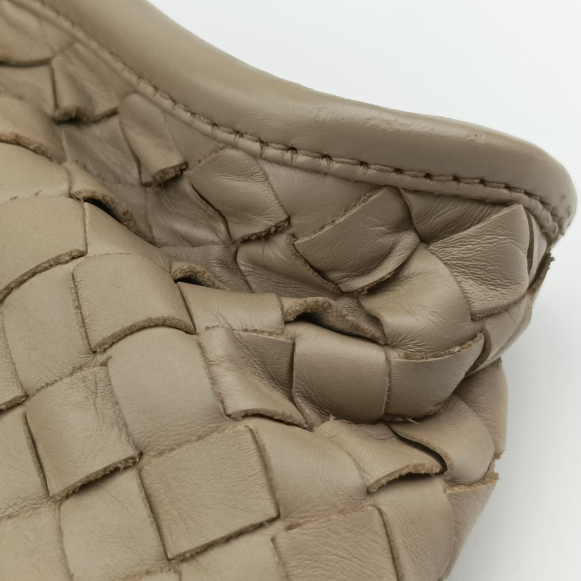 Pre-owned Bottega Veneta Intrecciato Beige lambskin  handbag | stylenewstar