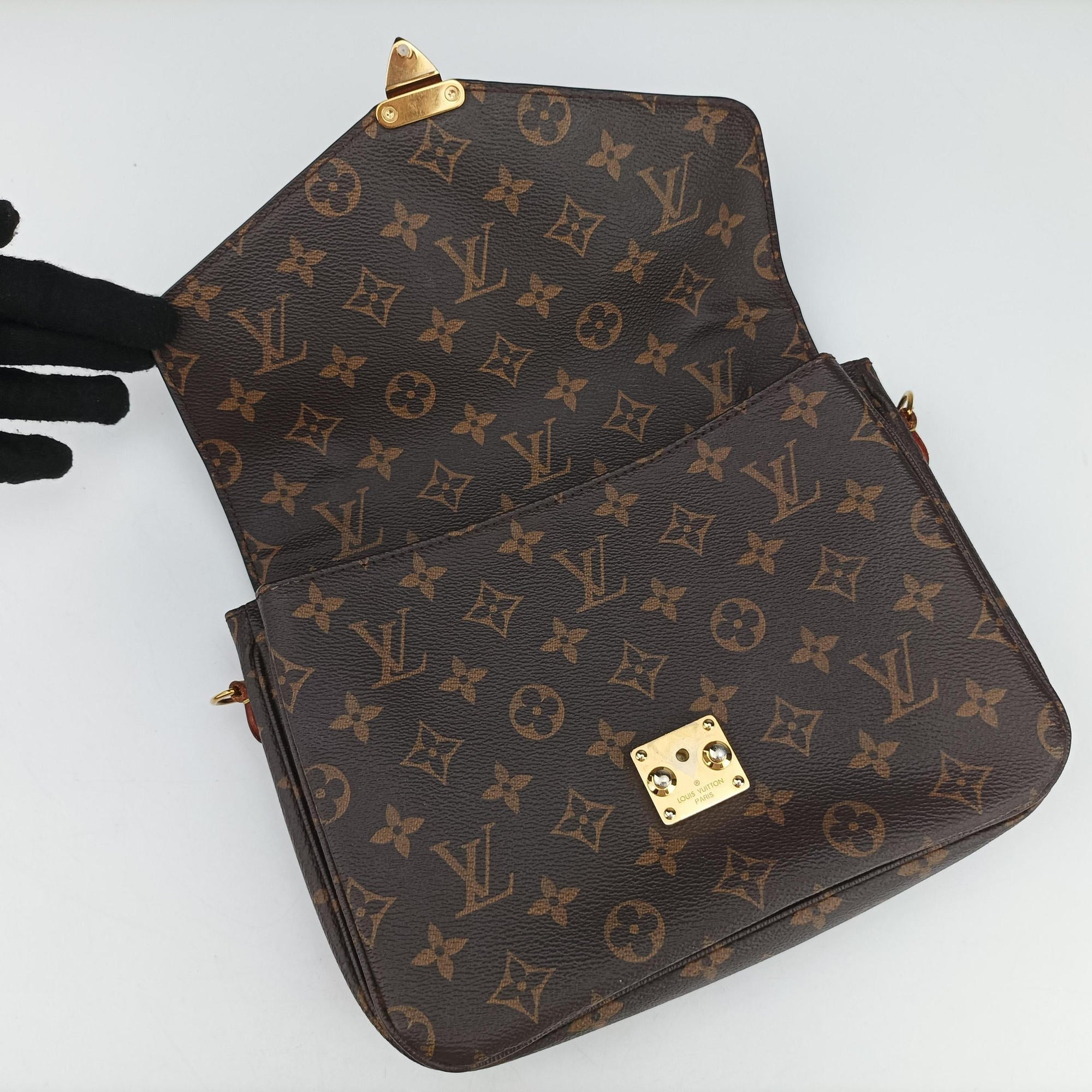 Vintage Louis Vuitton Pochette Metis MM Brown Monogram Canvas M44875 shoulderbag | stylenewstar