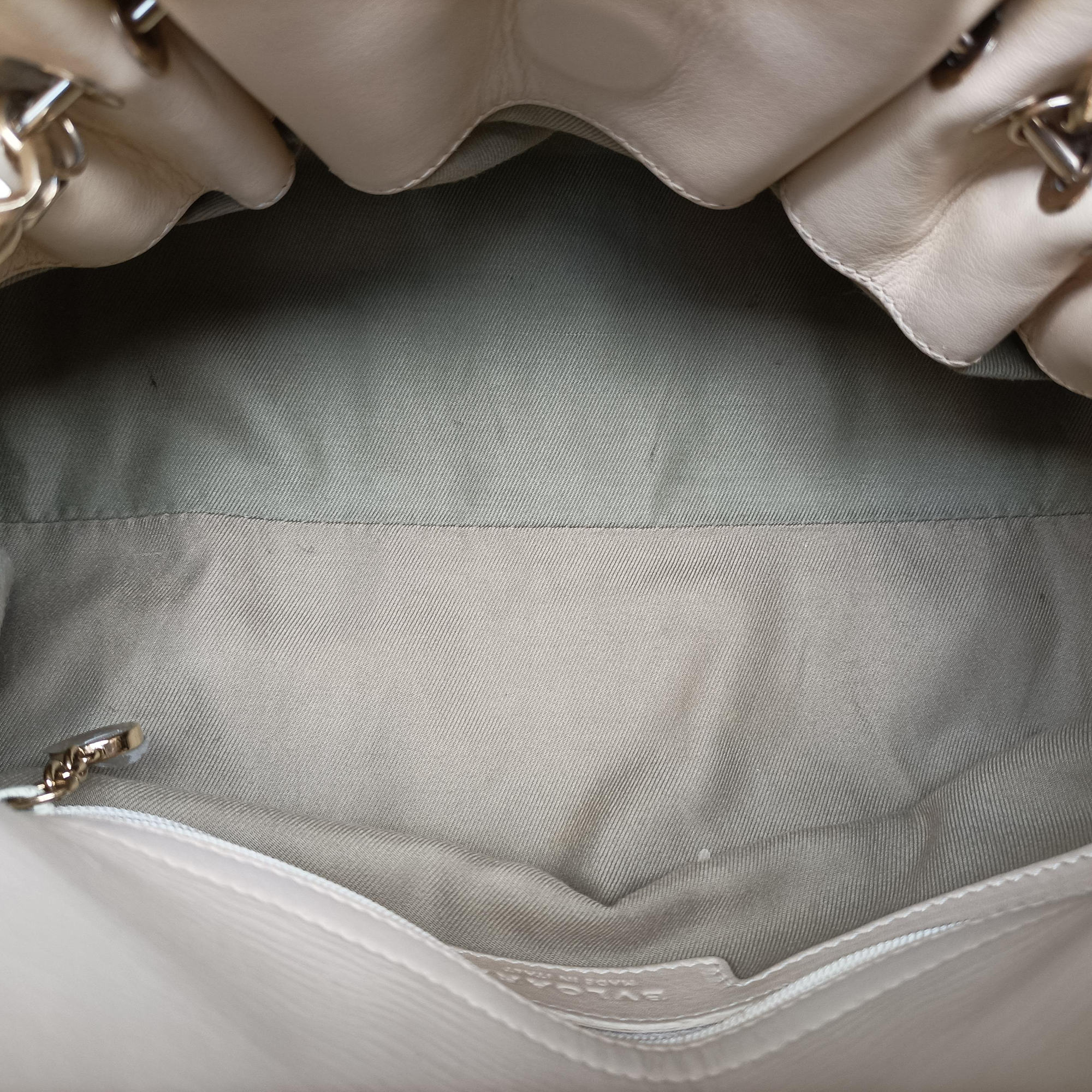 Pre-owned Bvlgari Monete Beige leather  shoulderbag | stylenewstar