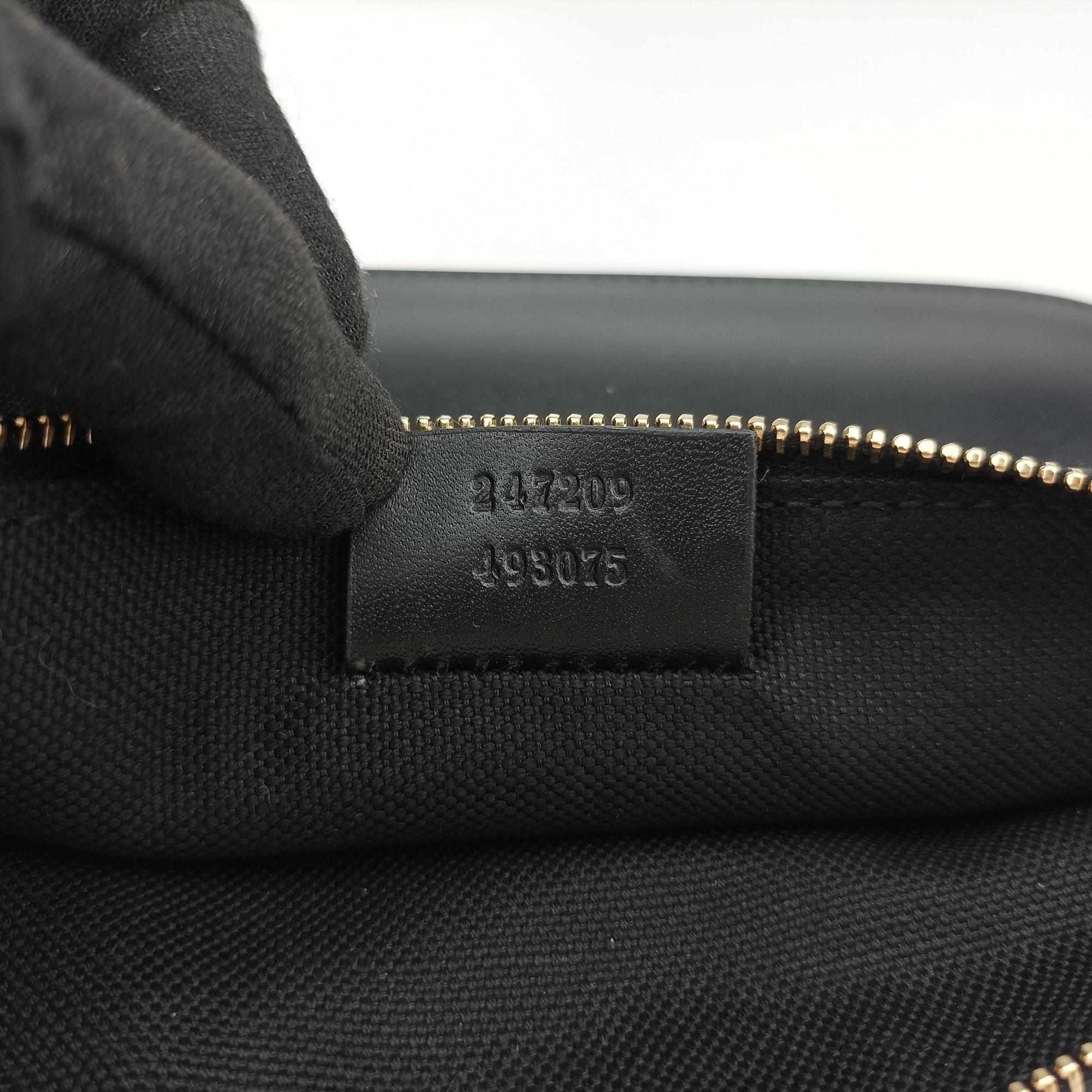Pre-owned Gucci GG Craft Black canvas 247209 handbag | stylenewstar
