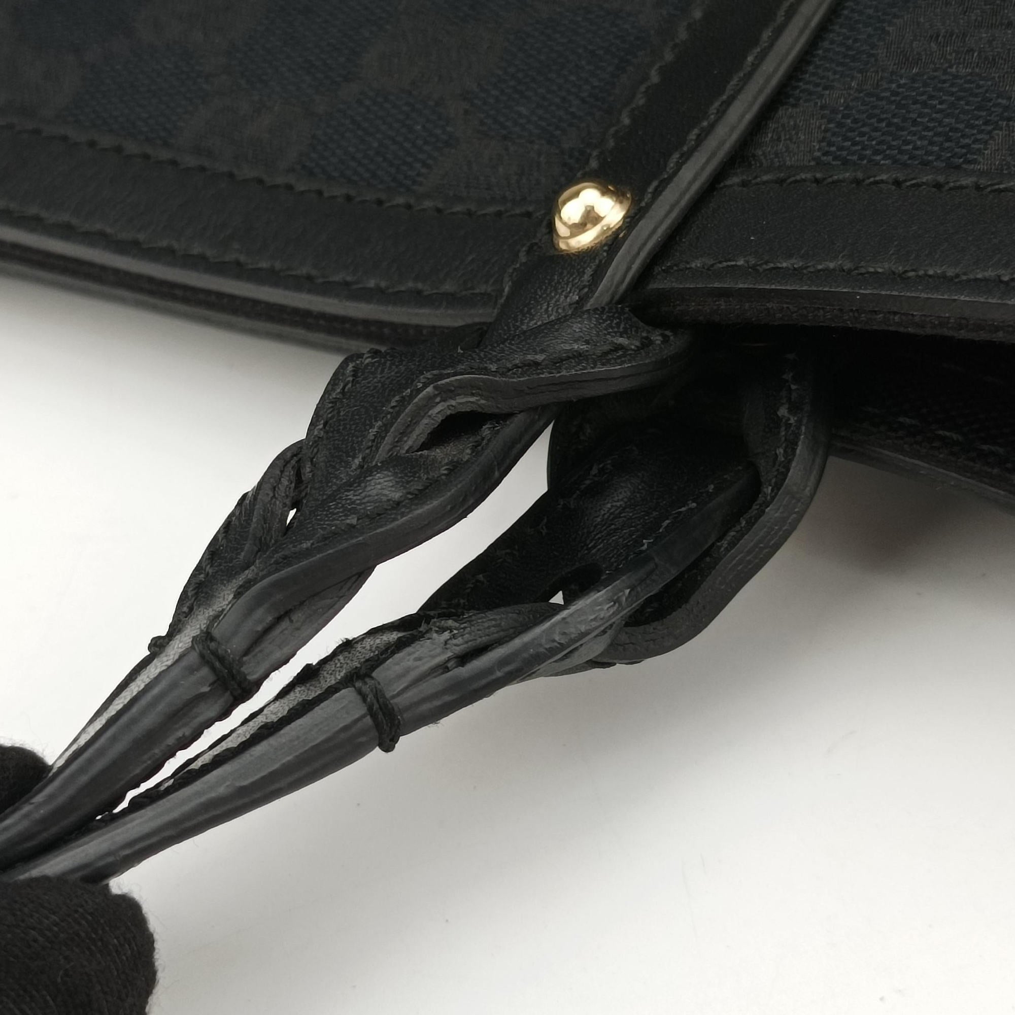 Pre-owned Gucci GG Craft Black canvas 247209 handbag | stylenewstar