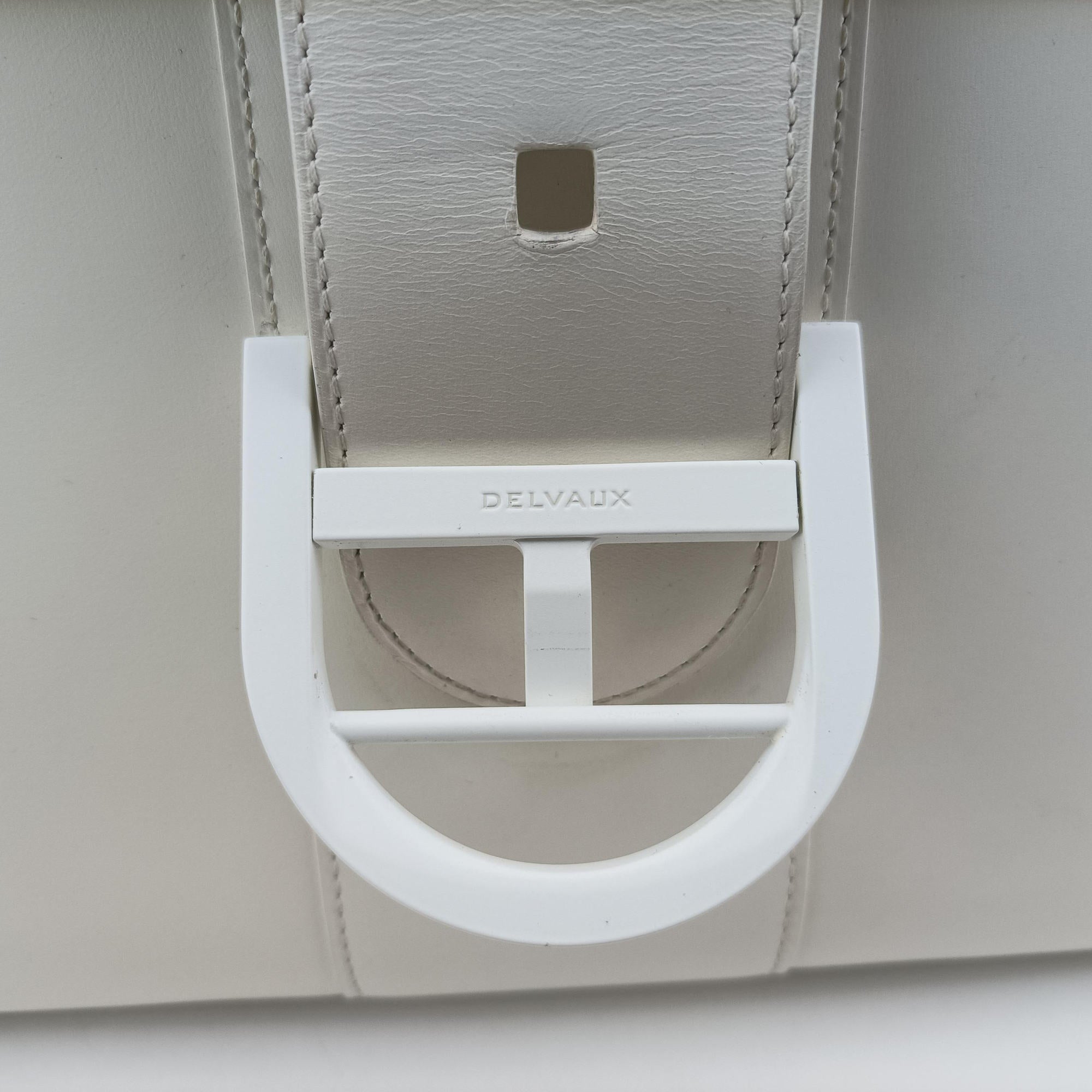 Pre-owned Delvaux Brillant White Leather  shoulderbag | stylenewstar