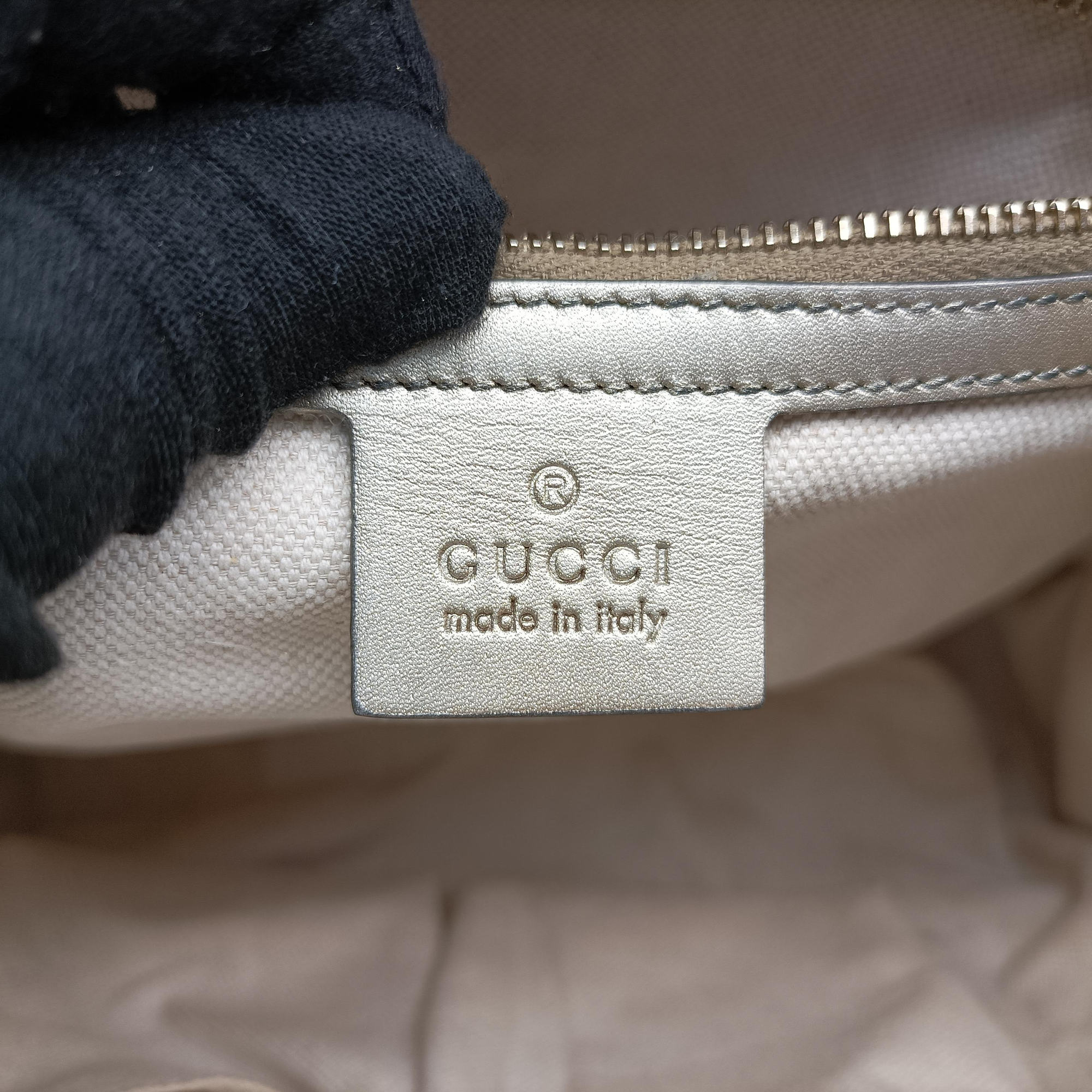 Secondhand Gucci Emily Golden Leather 295403 shoulderbag | stylenewstar