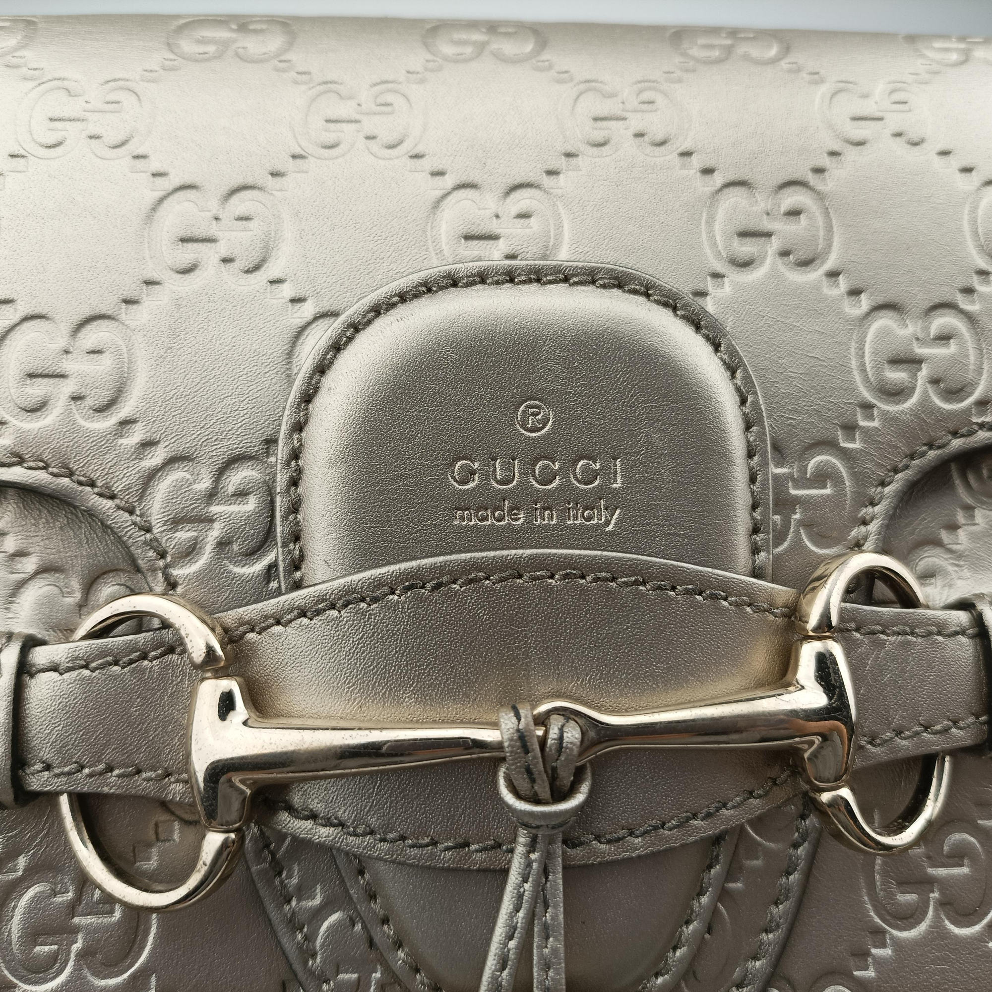 Secondhand Gucci Emily Golden Leather 295403 shoulderbag | stylenewstar