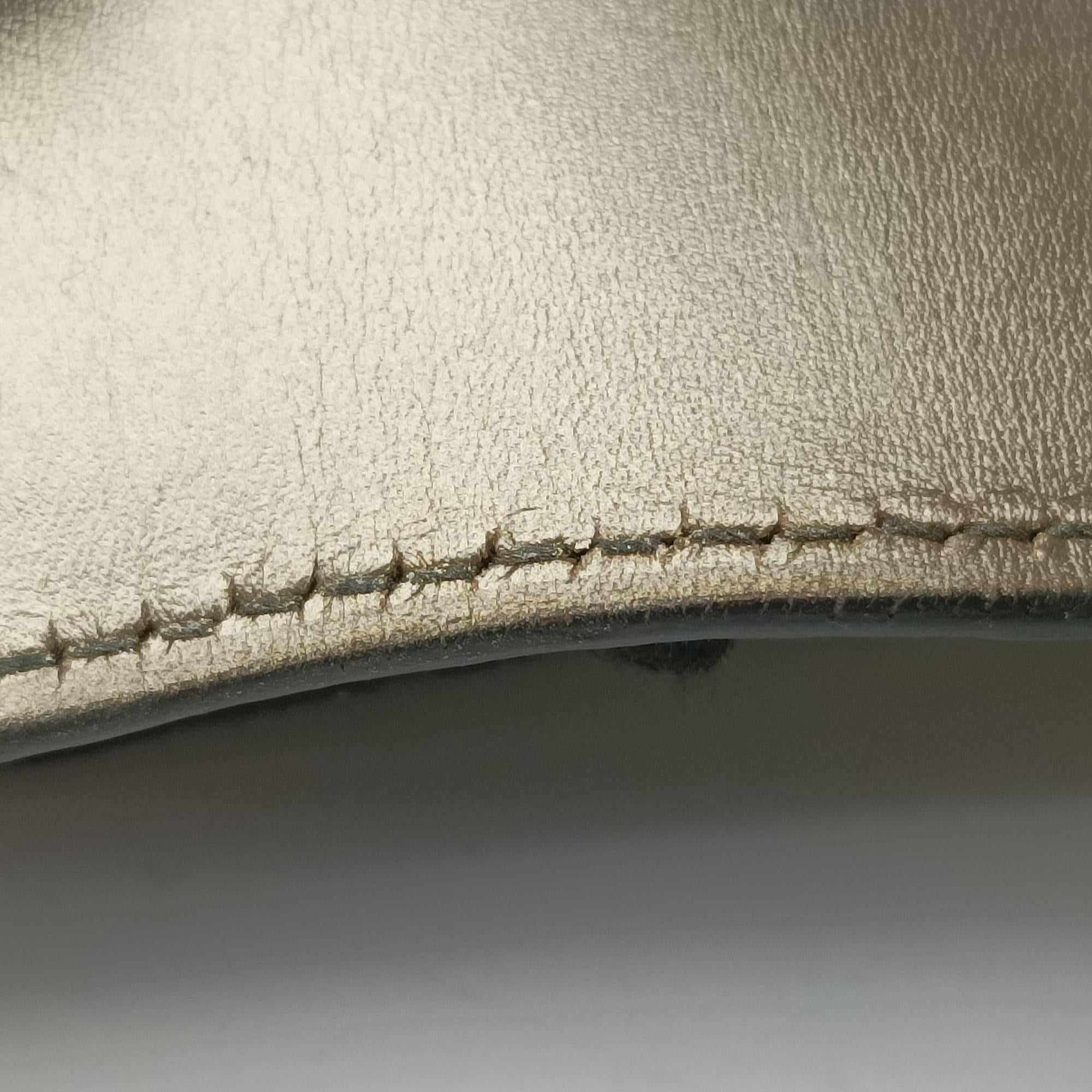 Secondhand Gucci Emily Golden Leather 295403 shoulderbag | stylenewstar