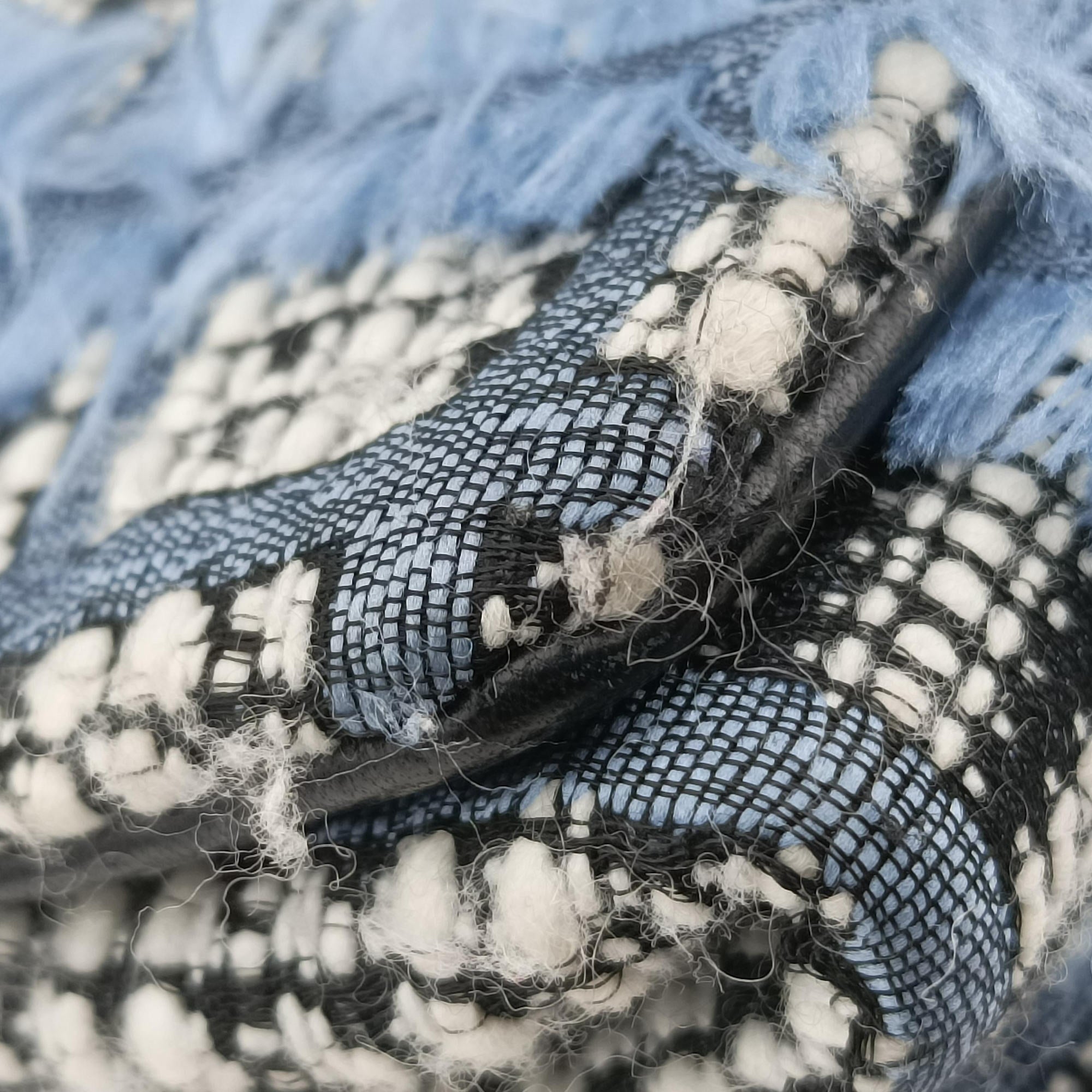 Pre-owned VERSACE Palazzo Sultan Blue×White Tweed  & Leather  shoulderbag | stylenewstar
