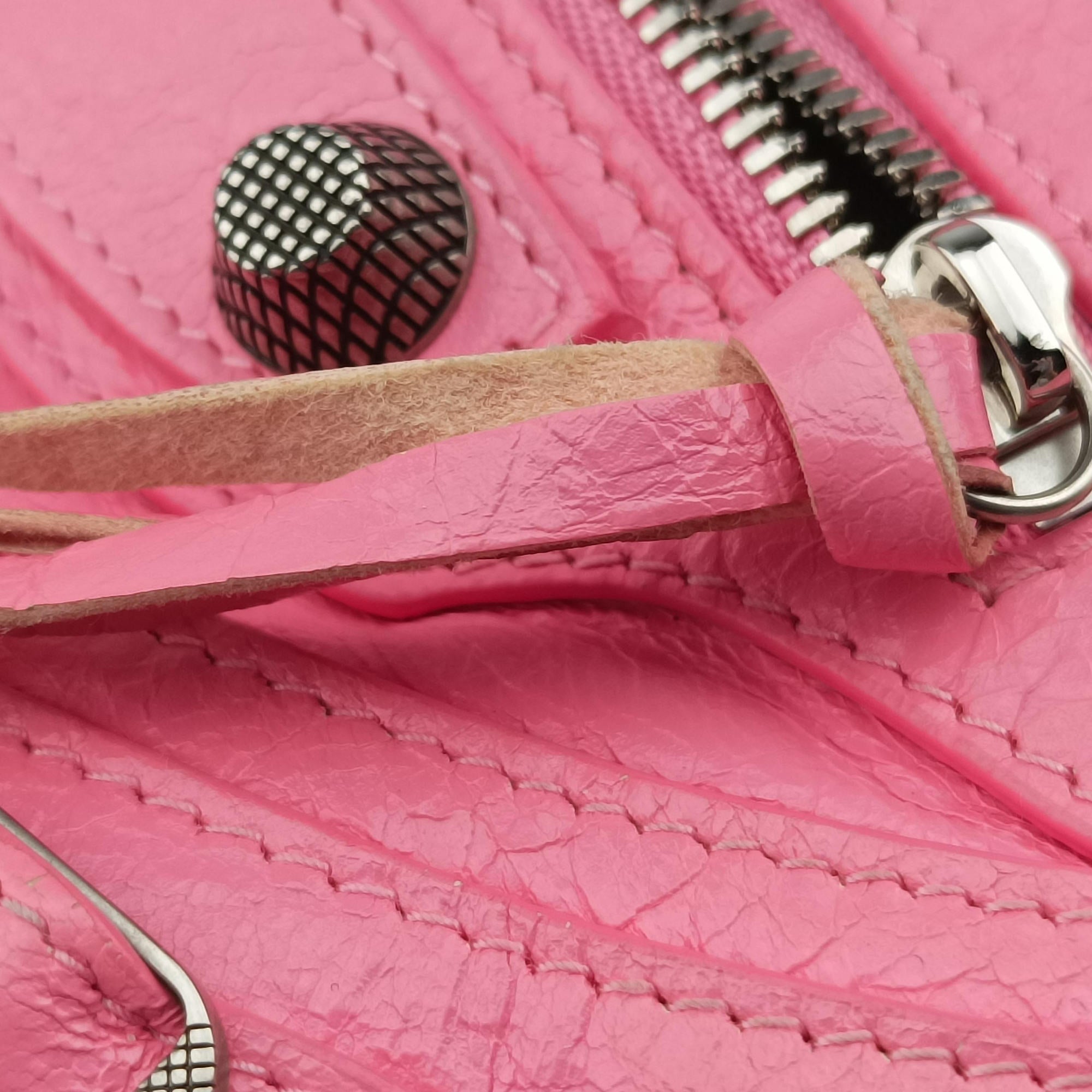 Vintage Balenciaga Le Cagole Heart Mini Pink lambskin  shoulderbag | stylenewstar