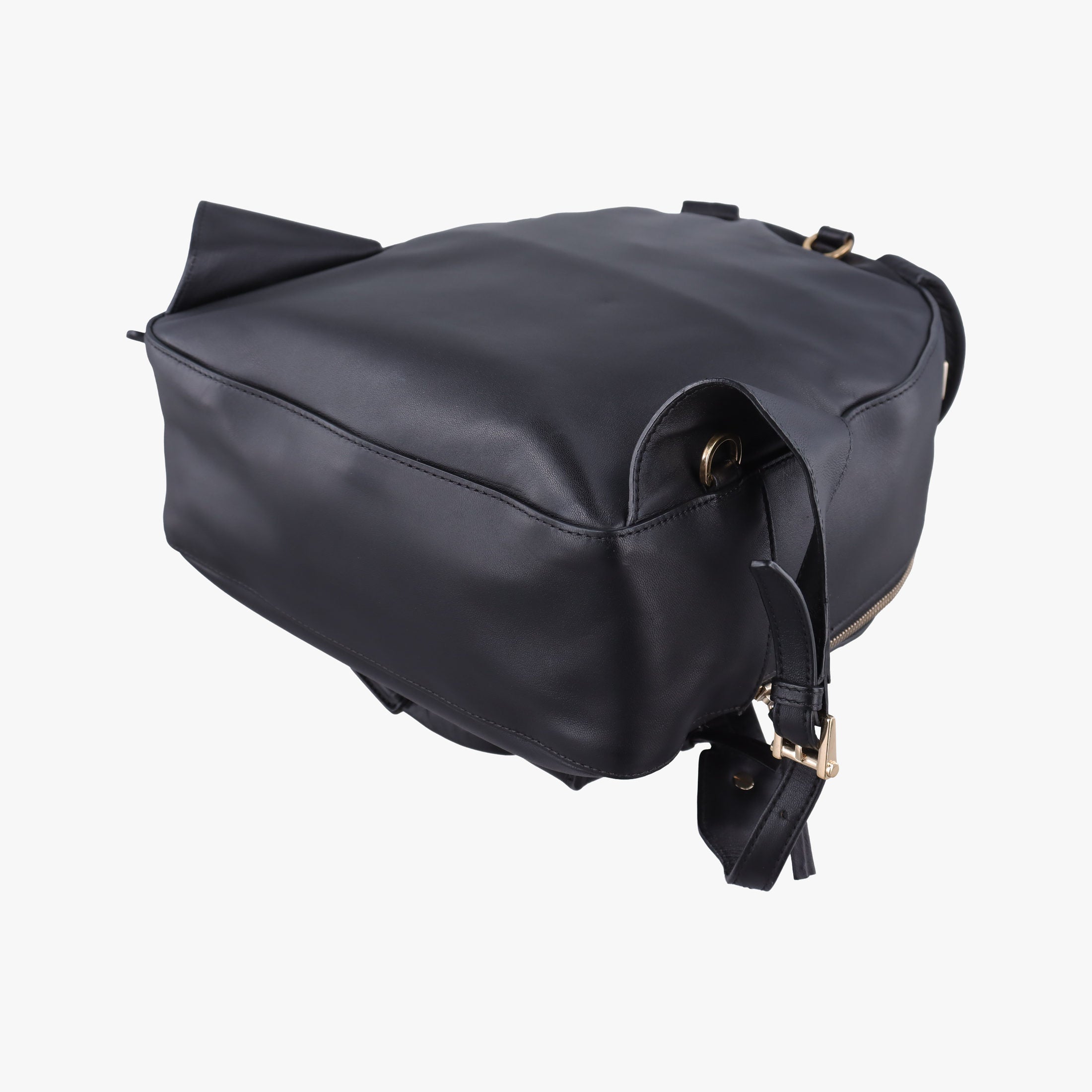 Pre-owned VERSACE La Medusa Black Leather  backpack/rucksack | stylenewstar