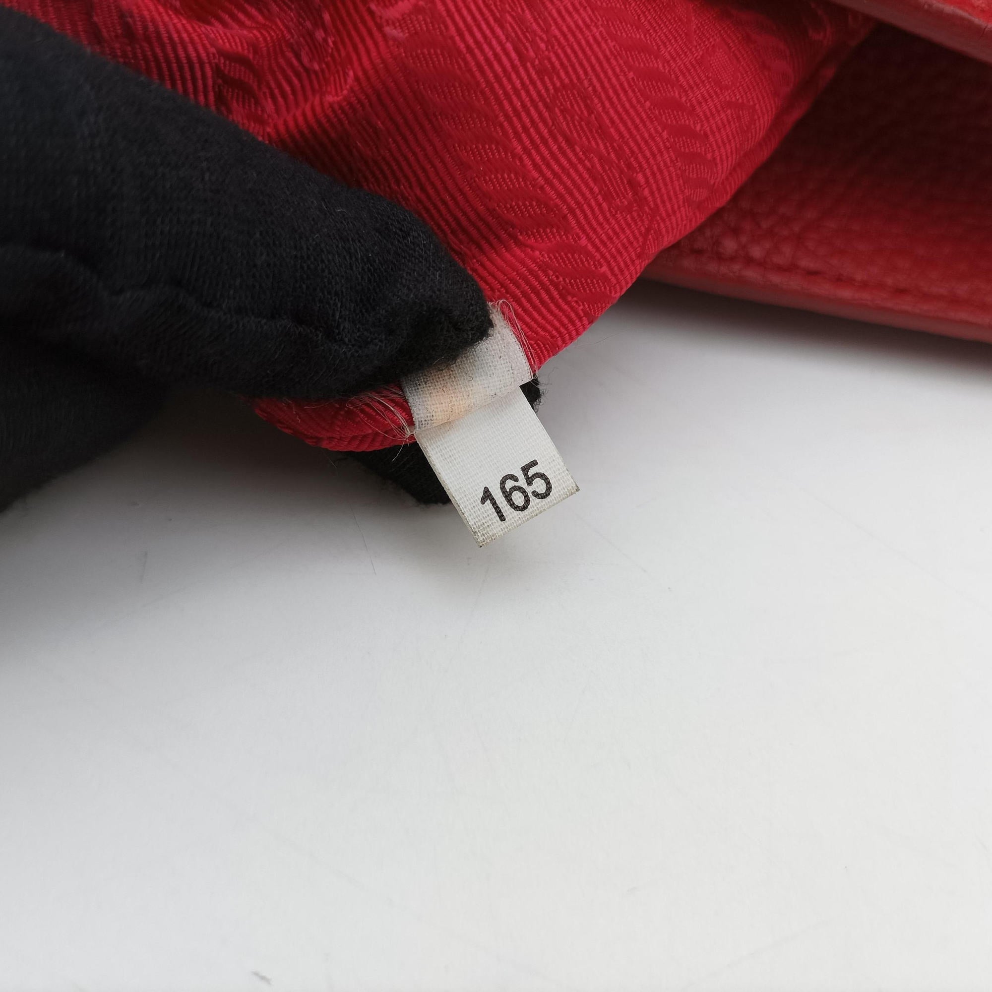 Secondhand Prada Vitello Daino Top Handle Red Leather BN2420 handbag | stylenewstar