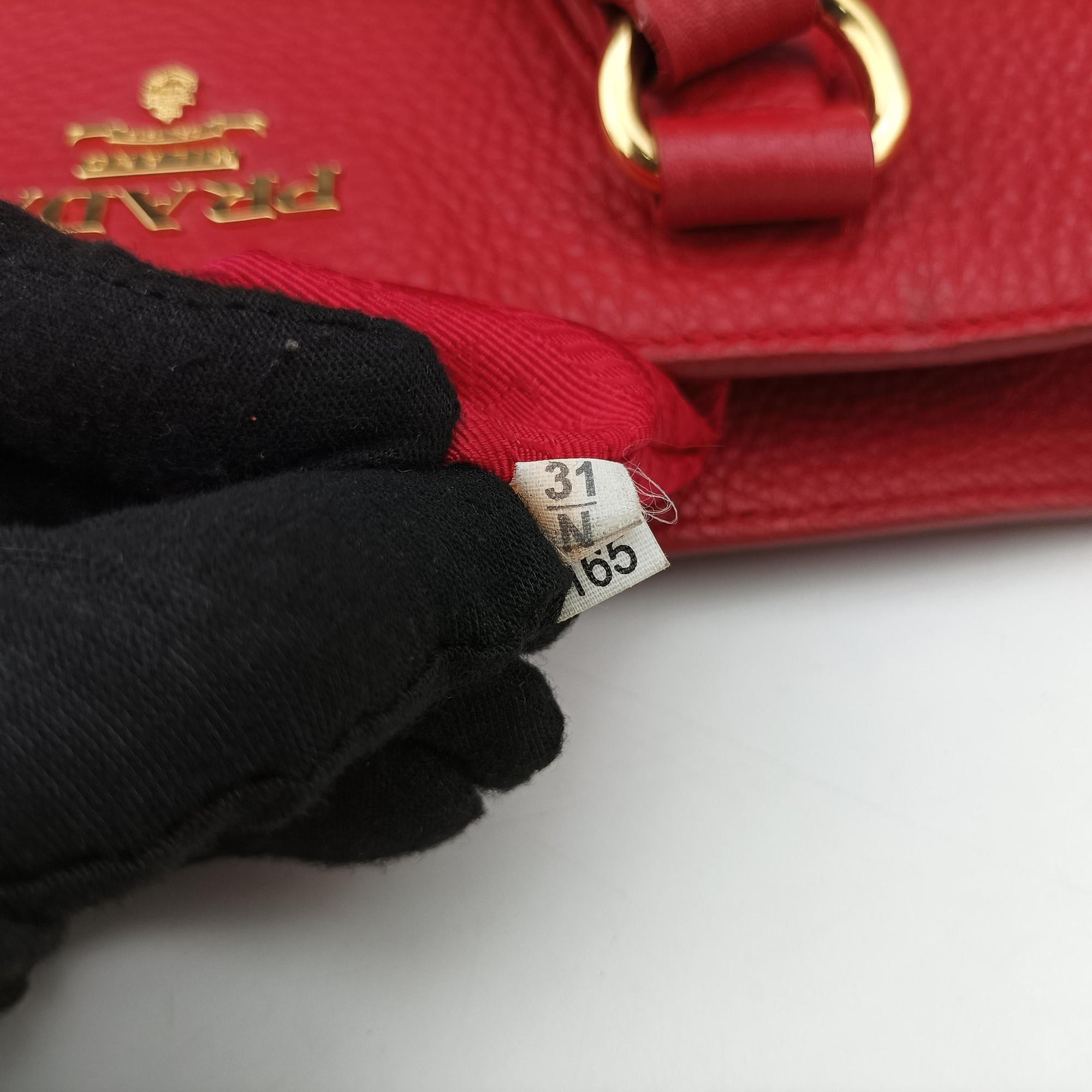 Secondhand Prada Vitello Daino Top Handle Red Leather BN2420 handbag | stylenewstar