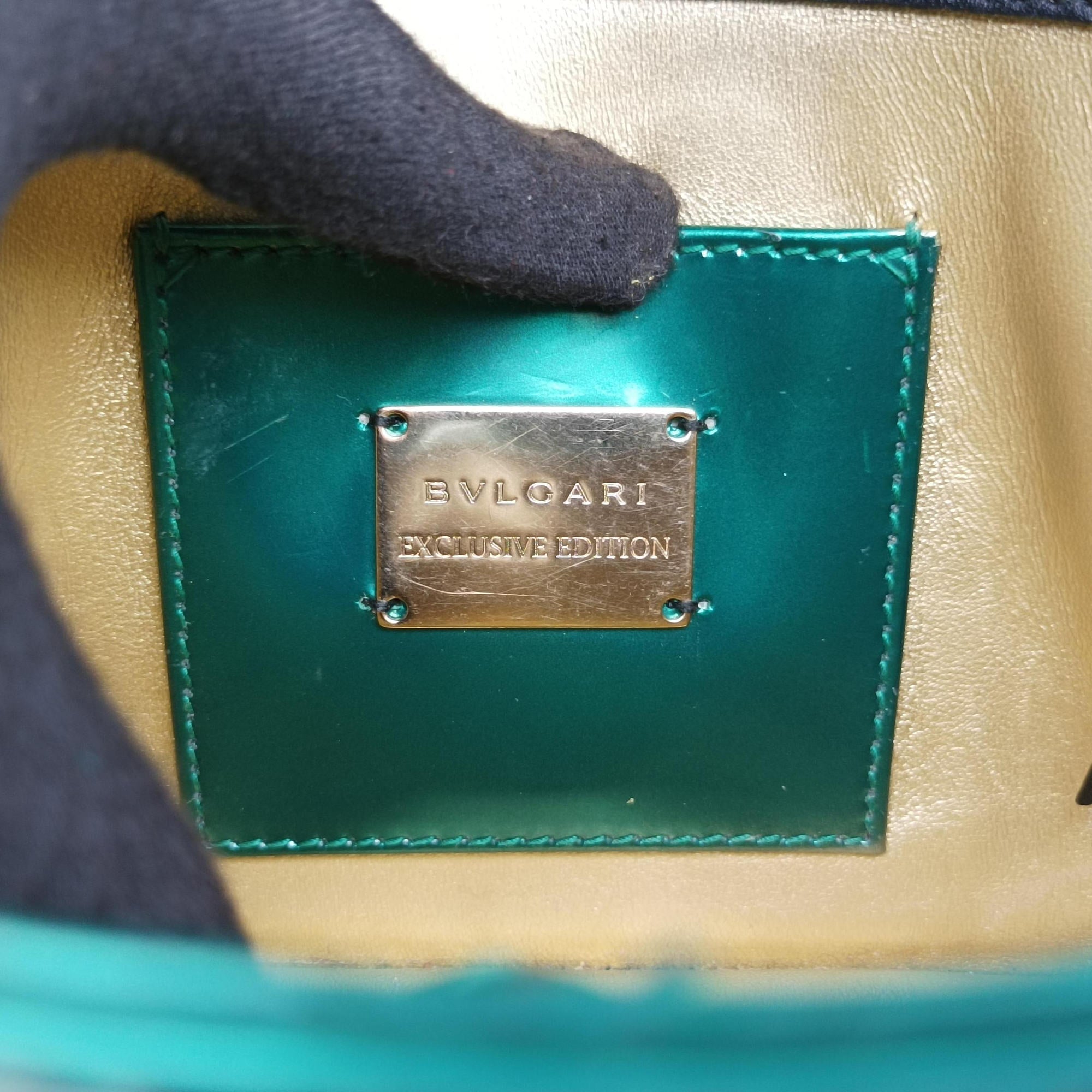 Pre-owned Bvlgari Serpenti Forever Green enamel  shoulderbag | stylenewstar