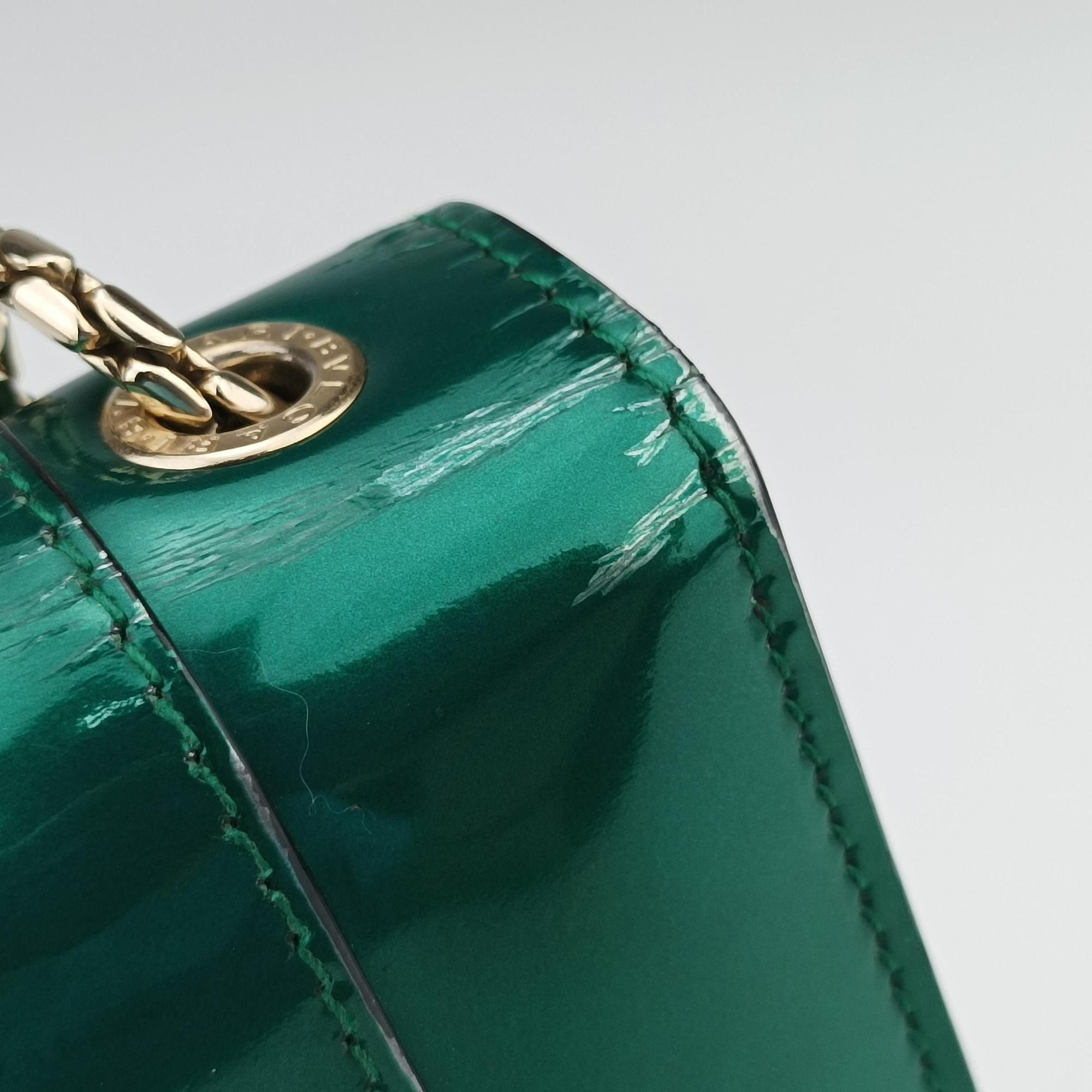 Pre-owned Bvlgari Serpenti Forever Green enamel  shoulderbag | stylenewstar
