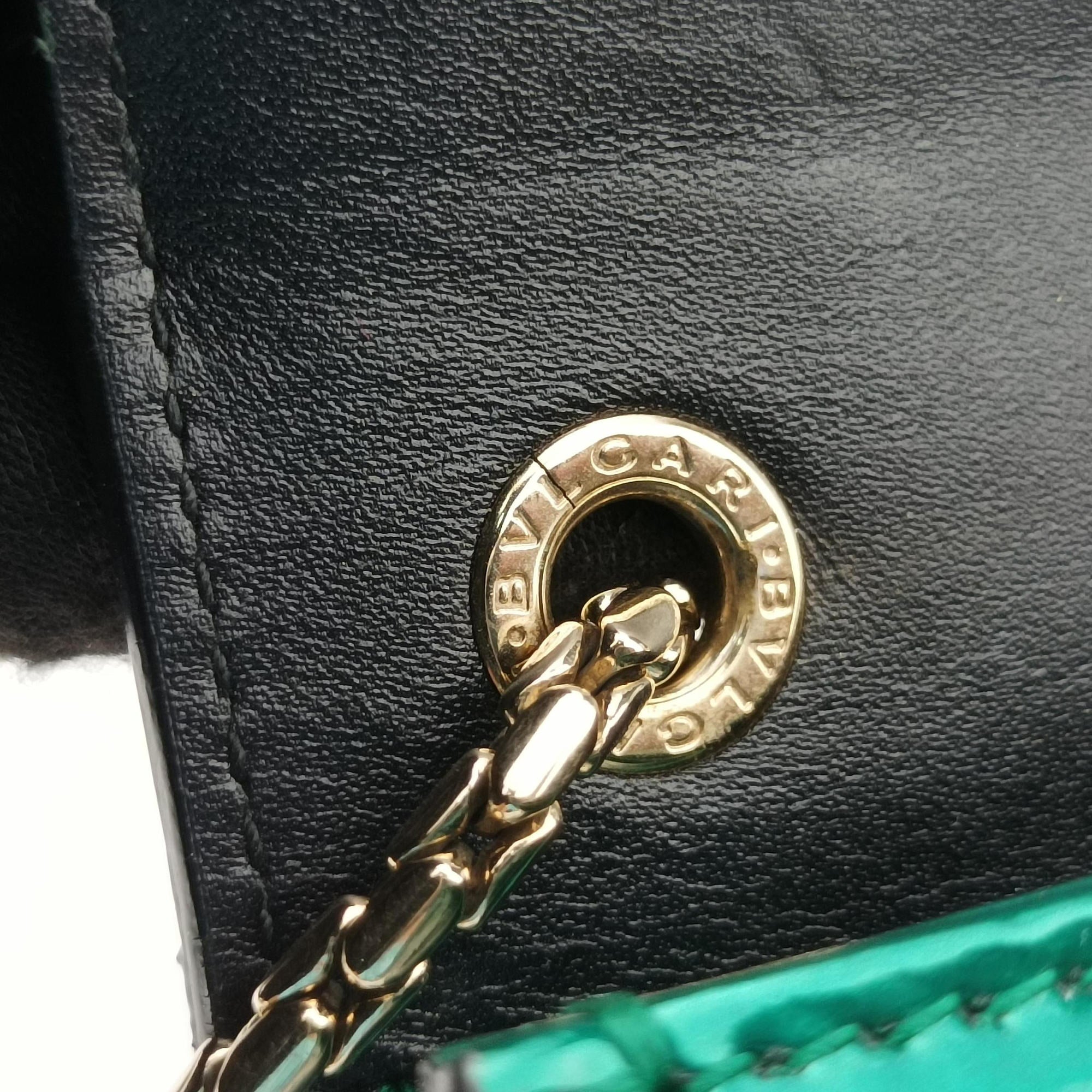 Pre-owned Bvlgari Serpenti Forever Green enamel  shoulderbag | stylenewstar