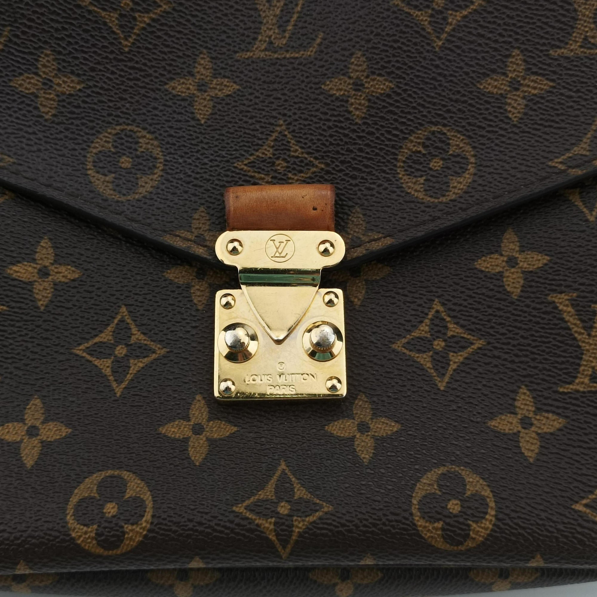 Vintage Louis Vuitton Pochette Metis MM Brown Monogram Canvas M44875 shoulderbag | stylenewstar