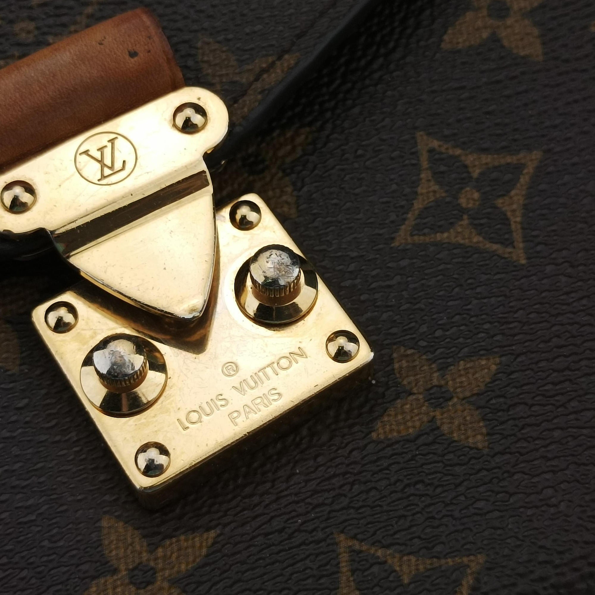 Vintage Louis Vuitton Pochette Metis MM Brown Monogram Canvas M44875 shoulderbag | stylenewstar