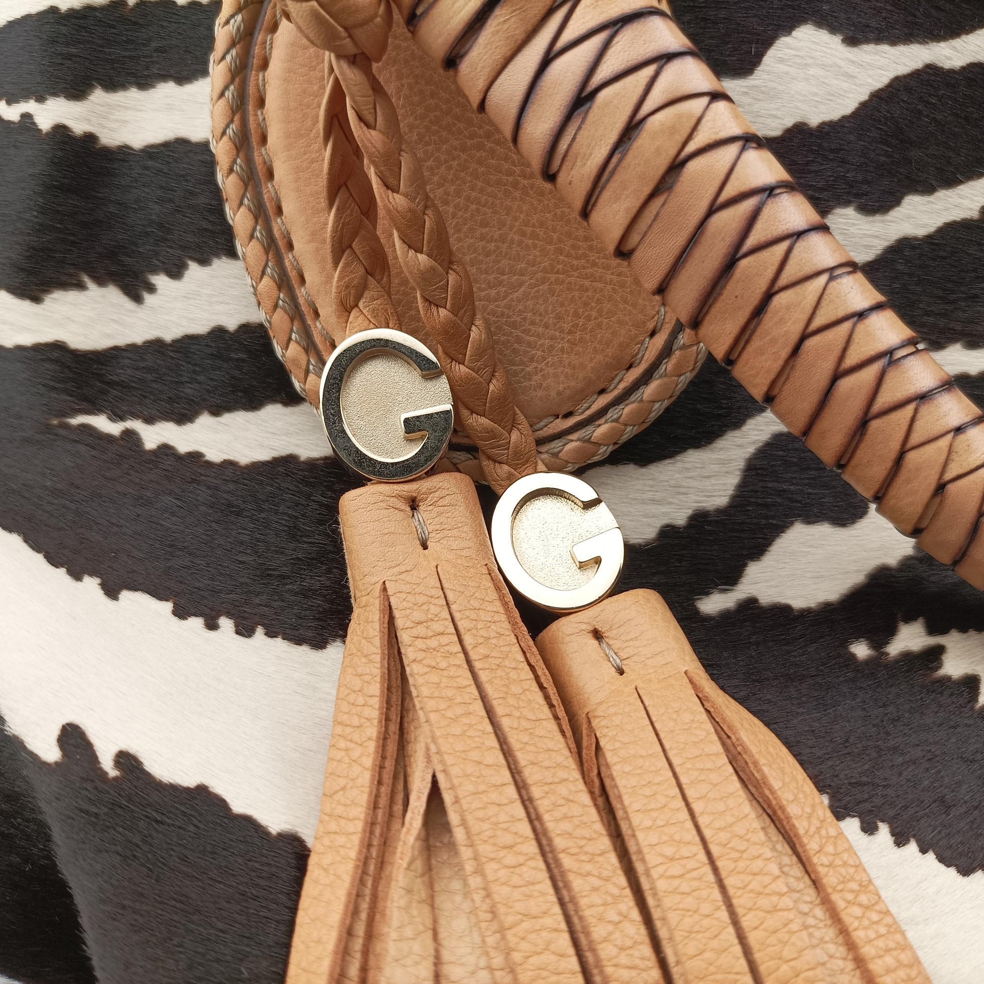 Pre-owned Gucci Zebra Printed Marrakech Black×White×Beige ponyhair 257023 handbag | stylenewstar
