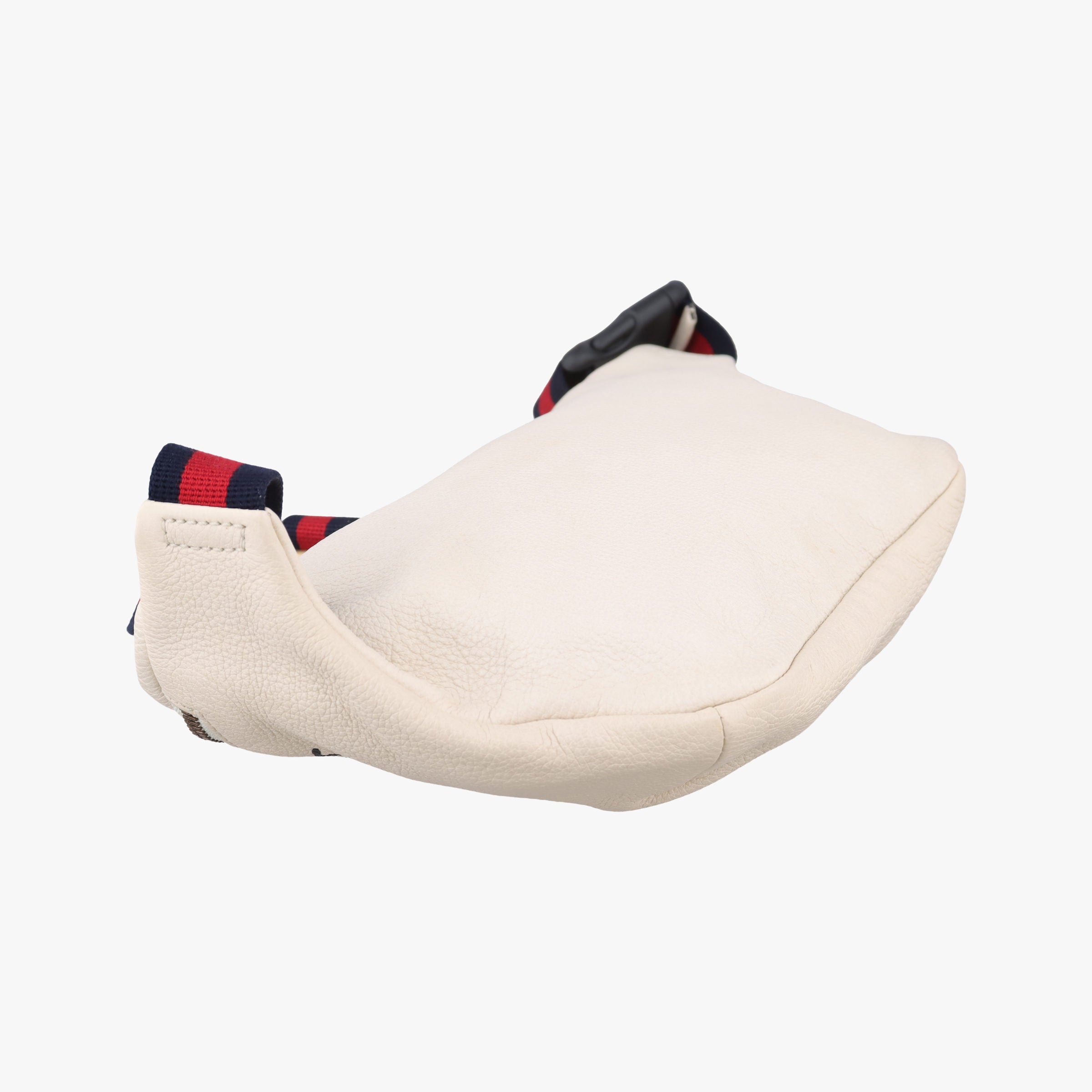 Secondhand Gucci Print White Leather 493869 bum bag/waist bag | stylenewstar