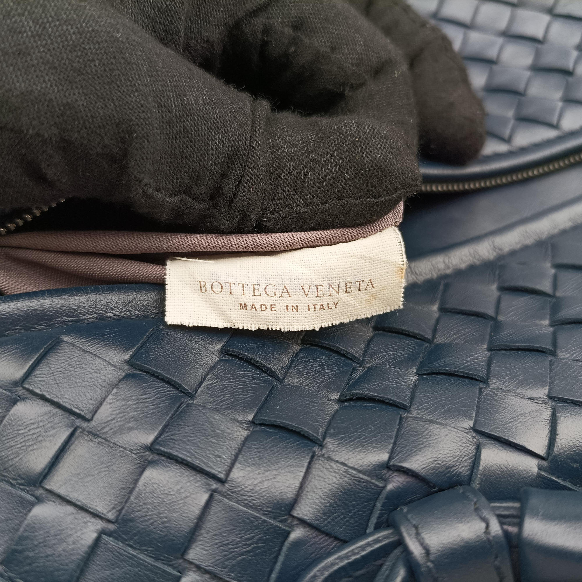 Vintage Bottega Veneta Intrecciato Navy lambskin  handbag | stylenewstar