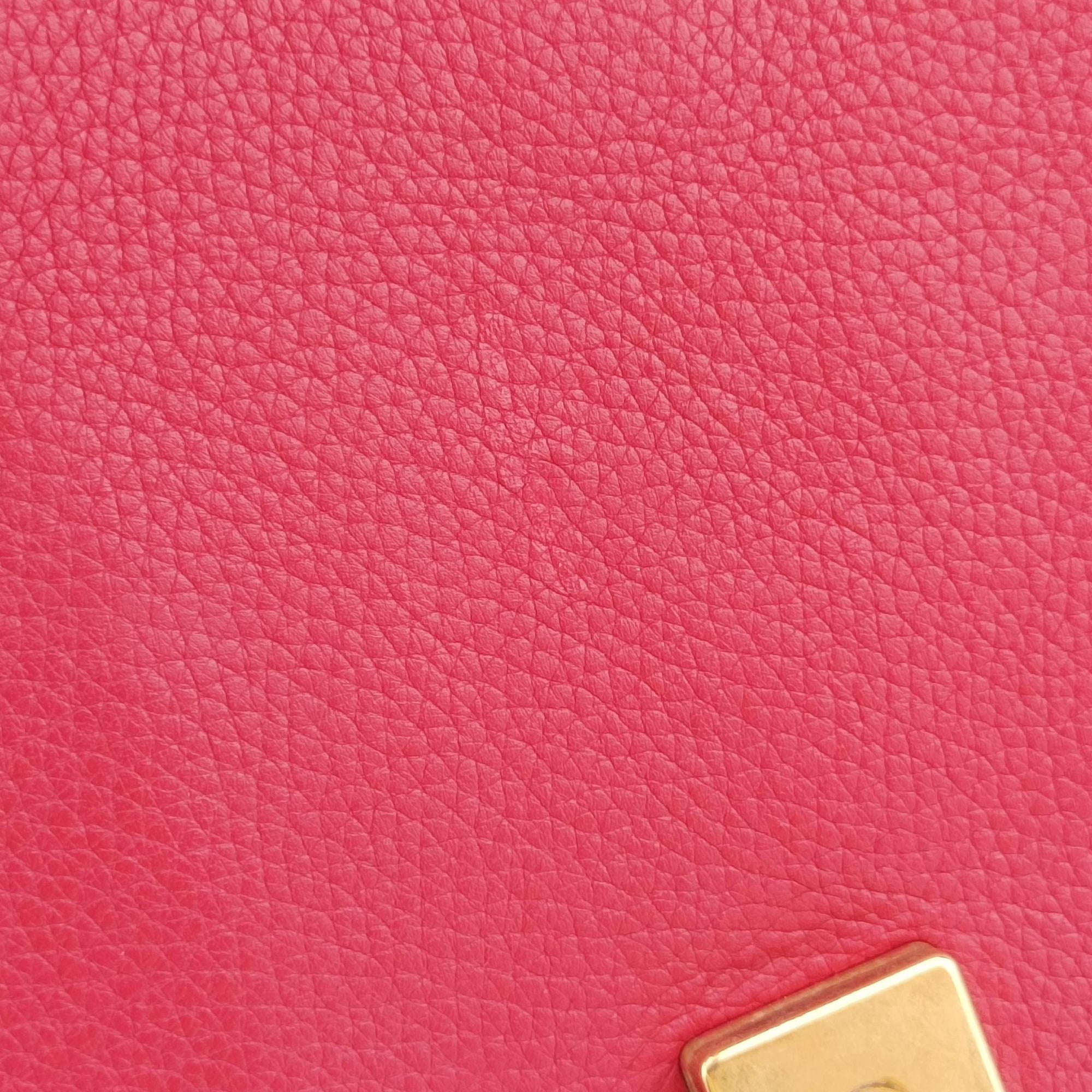Pre-owned Gucci GG Marmont Red Leather 421890 shoulderbag | stylenewstar