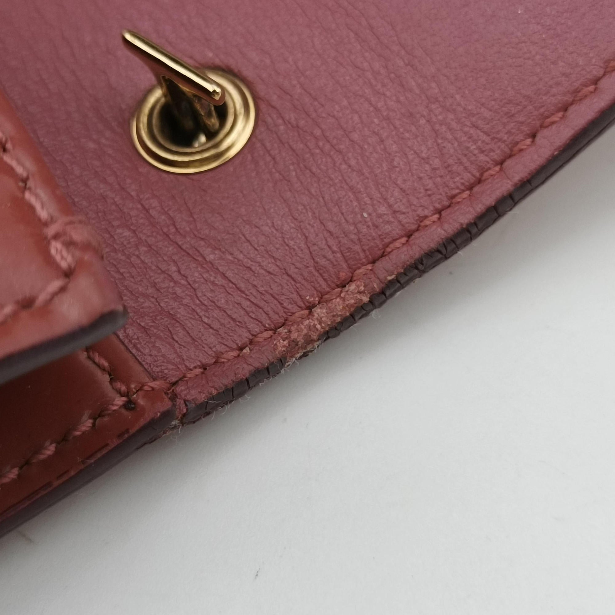 Pre-owned Ferragamo Ginny Vara Red Leather  shoulderbag | stylenewstar