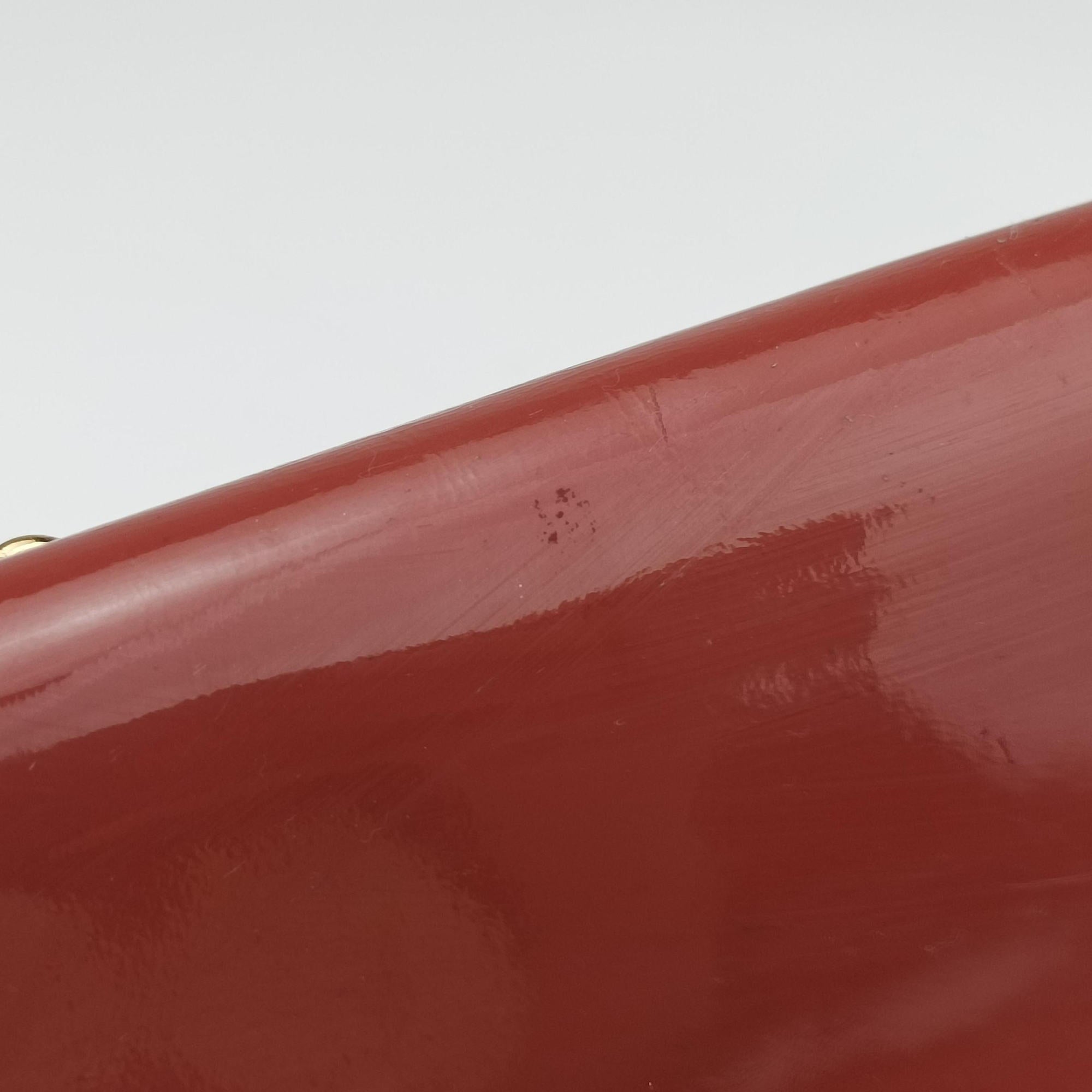 Pre-owned Ferragamo Ginny Vara Red Leather  shoulderbag | stylenewstar