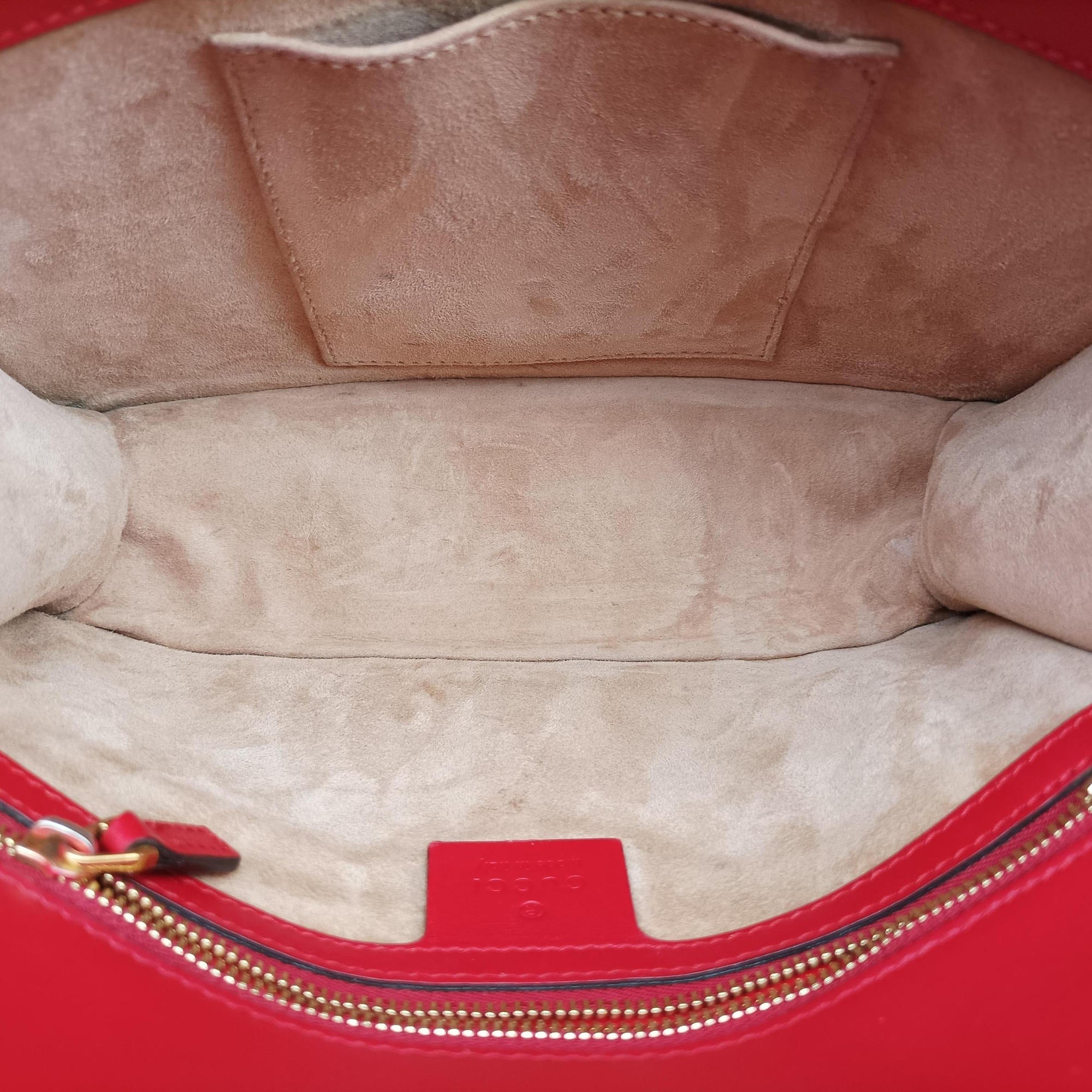 Pre-owned Gucci Sylvie Red×navy Leather 421882 shoulderbag | stylenewstar