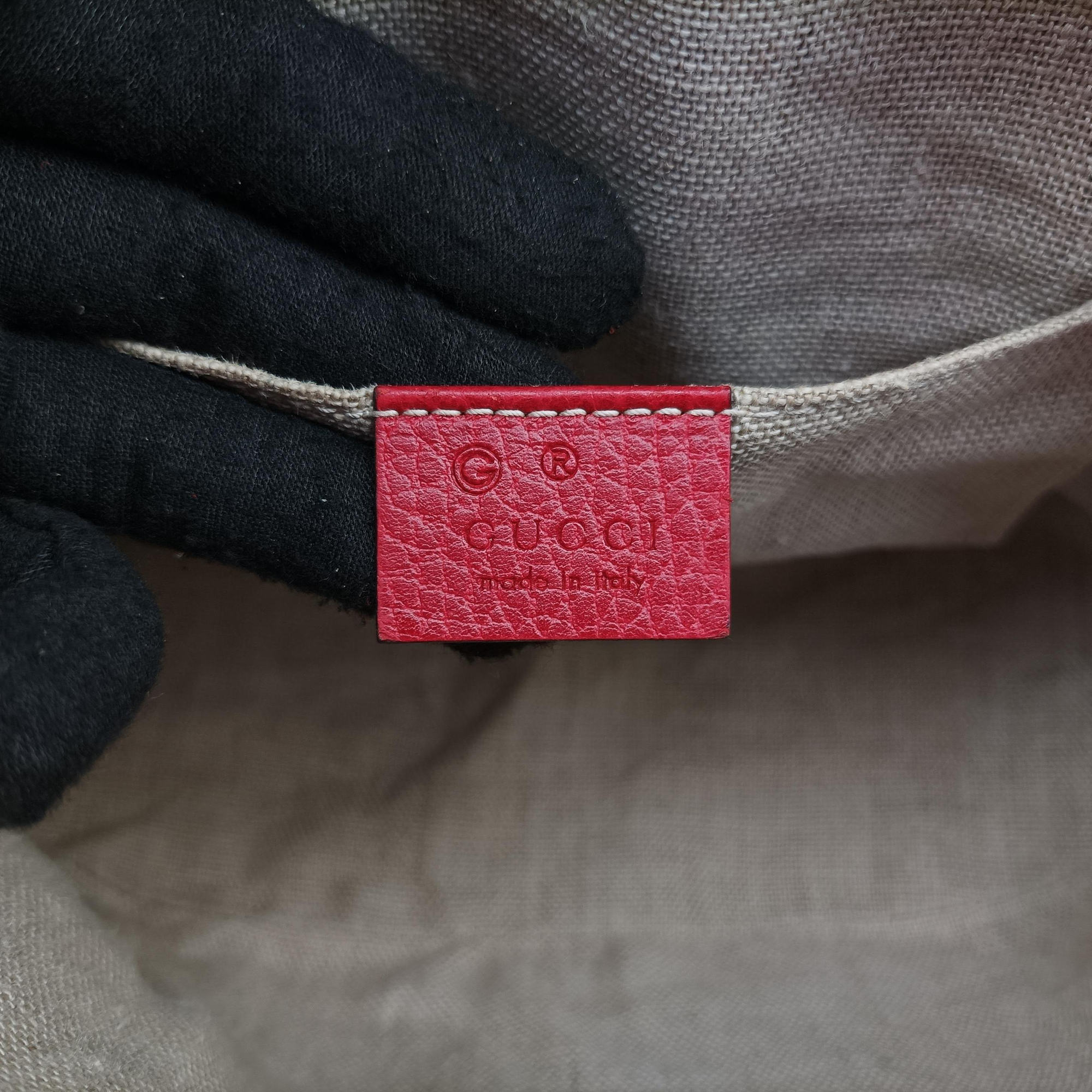 Secondhand Gucci Interlocking G charm Dome Red Leather 449661 handbag | stylenewstar