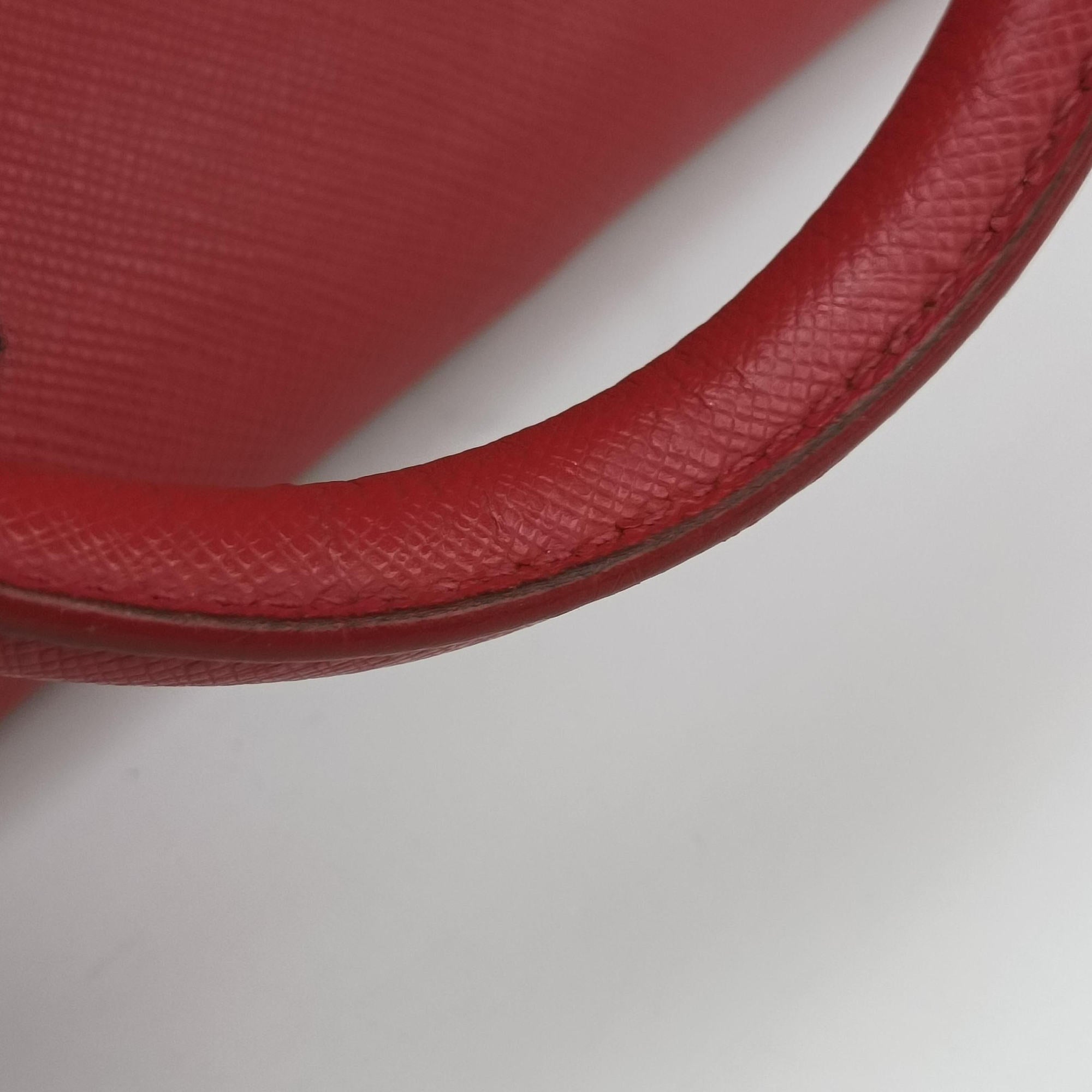 Vintage Prada Galleria Red SAFFIANO Leather BN1786 shoulderbag | stylenewstar