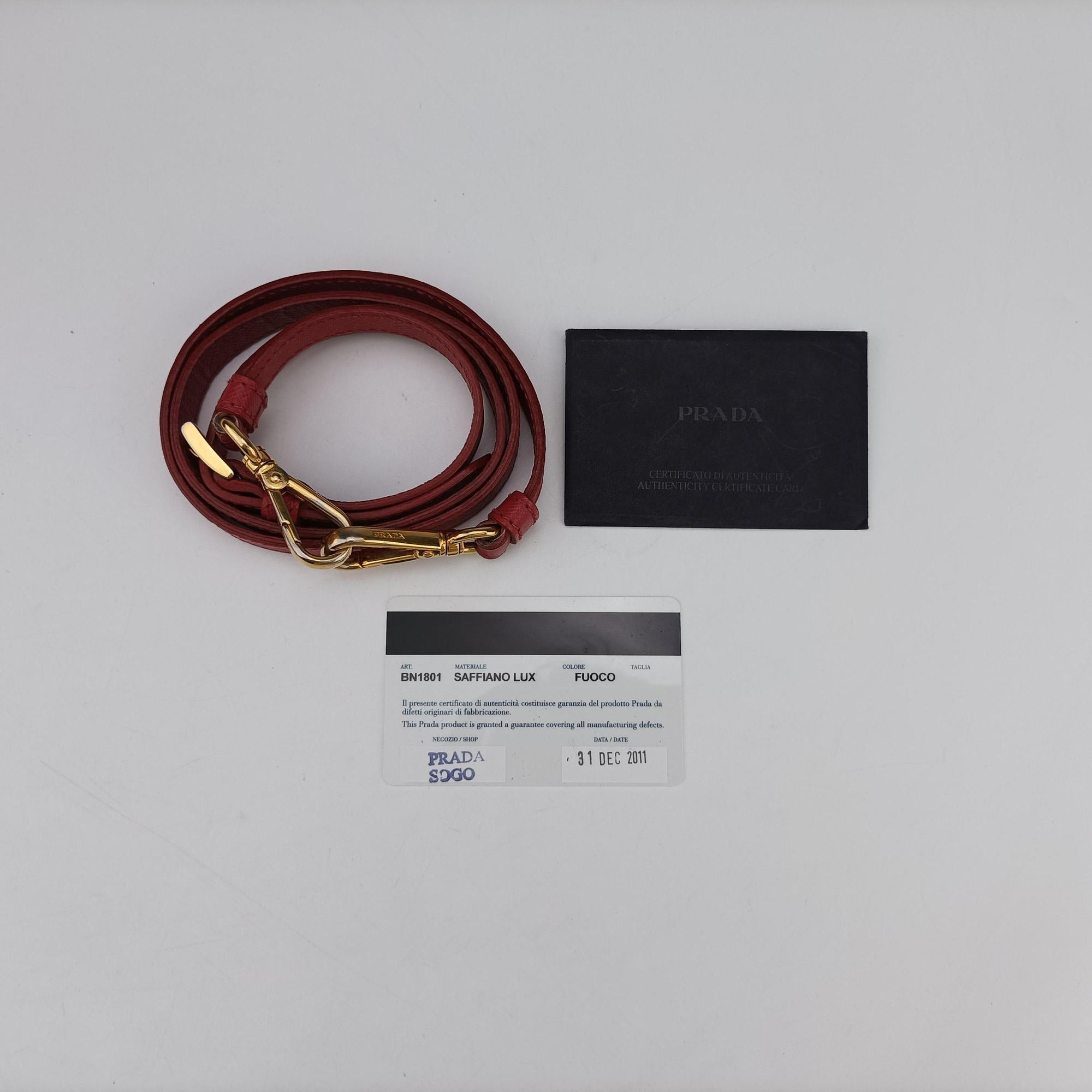 Vintage Prada Galleria Red SAFFIANO Leather BN1786 shoulderbag | stylenewstar
